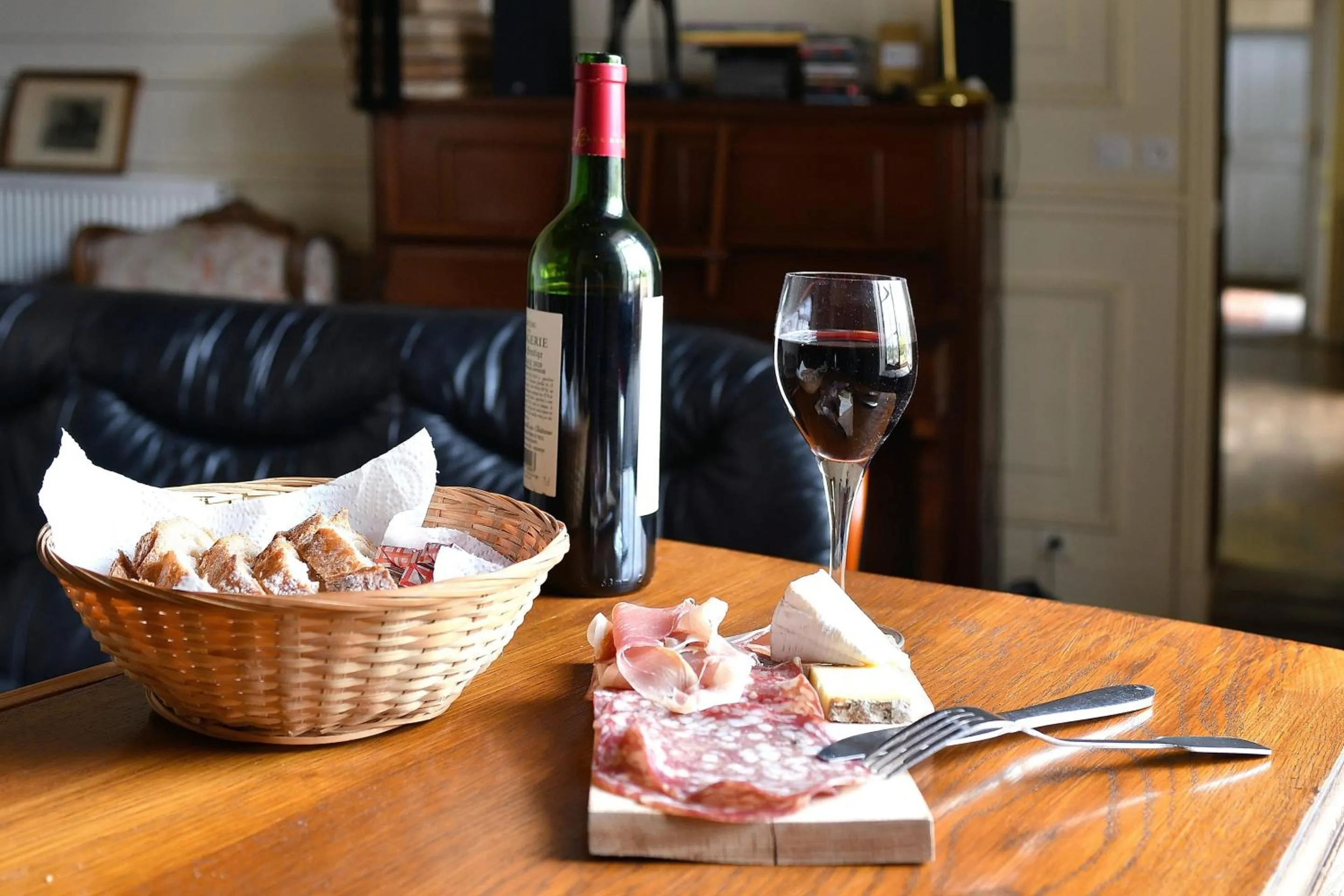 Lounge or bar in Domaine de launay blot, Proche MT ST MICHEL