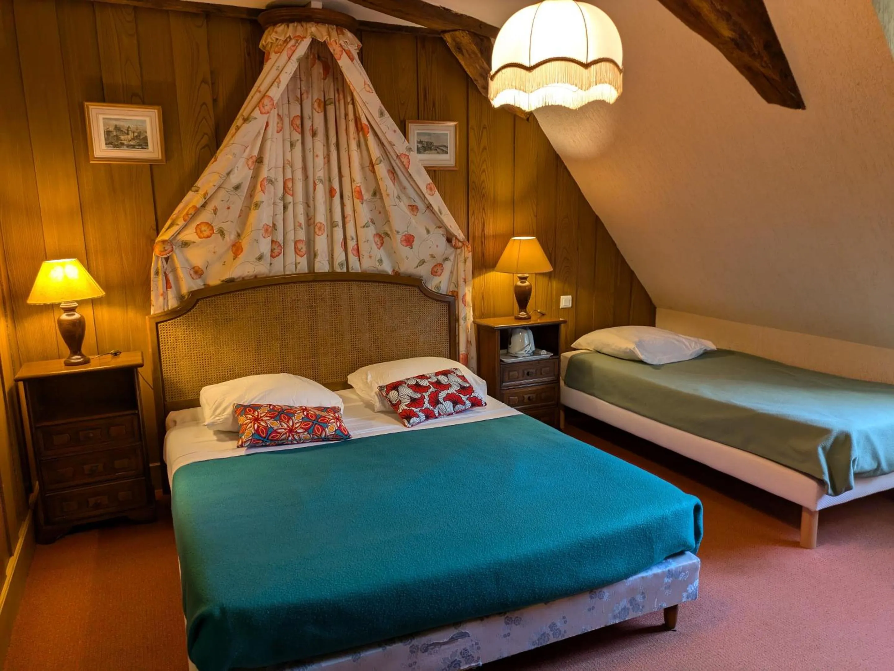 Bedroom in Domaine de launay blot, Proche MT ST MICHEL