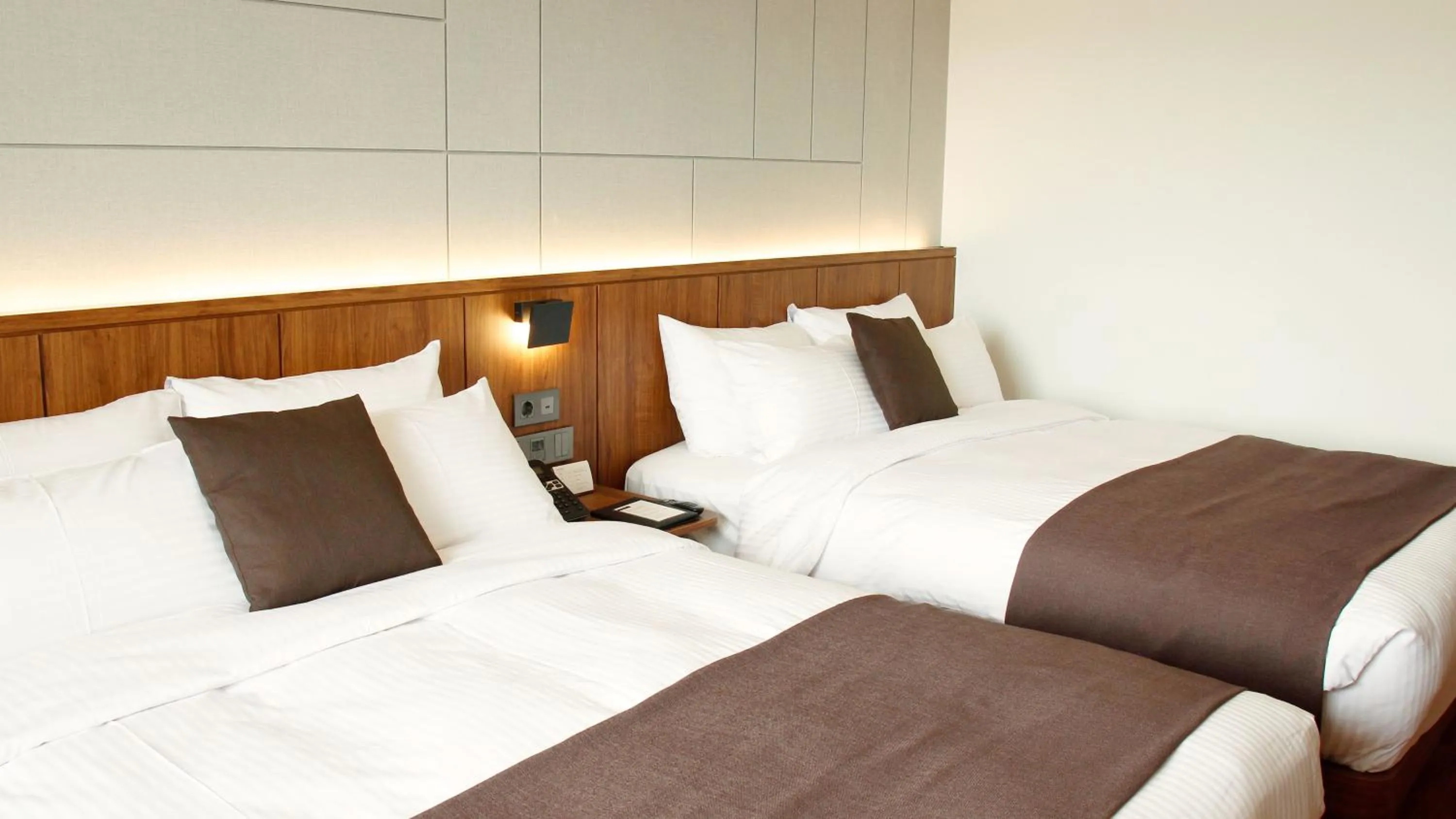 Bed in Commodore Hotel Gyeongju