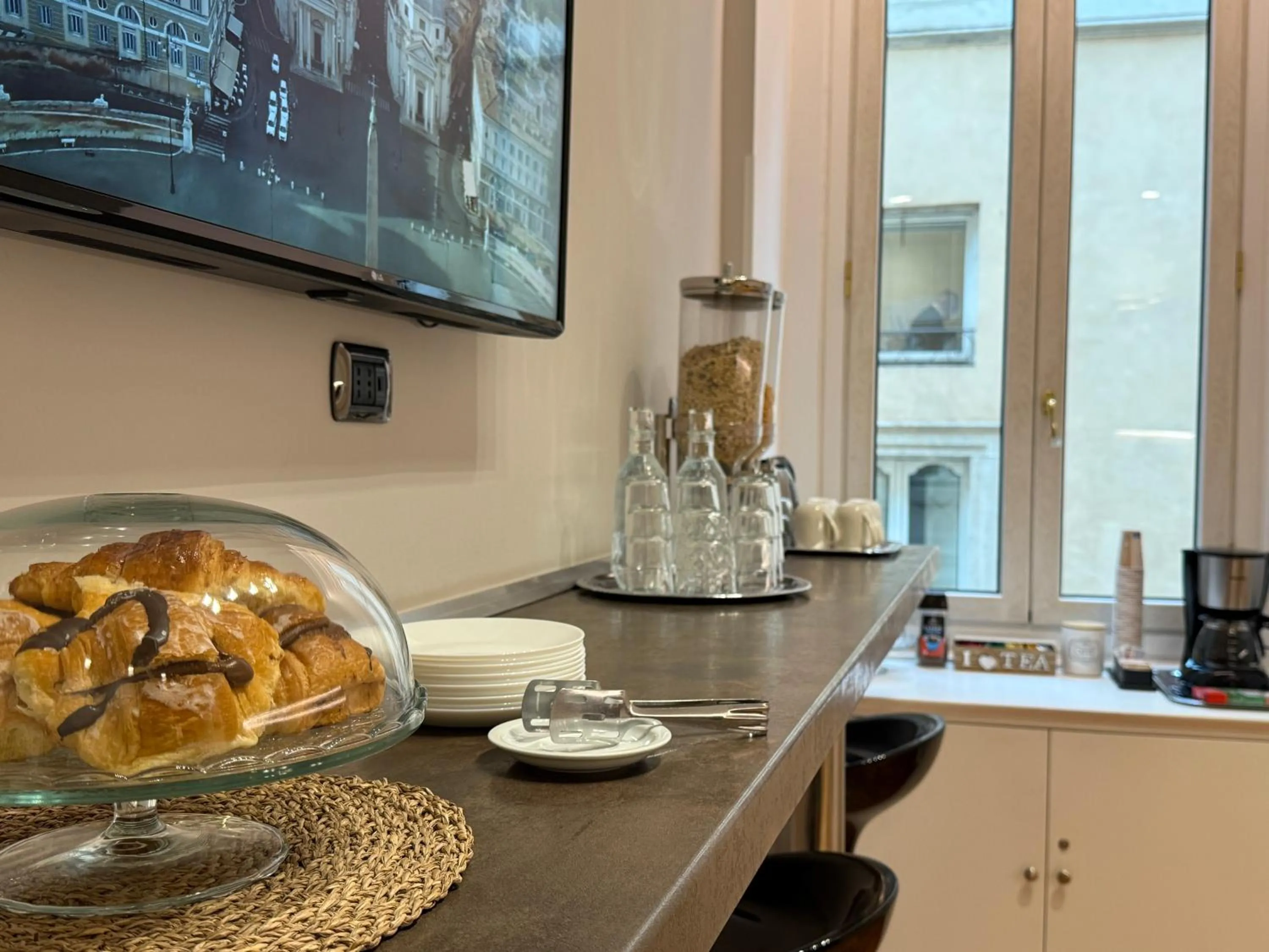 Breakfast in I TRE MOSCHETTIERI - D'ARTAGNAN Luxury Guest House