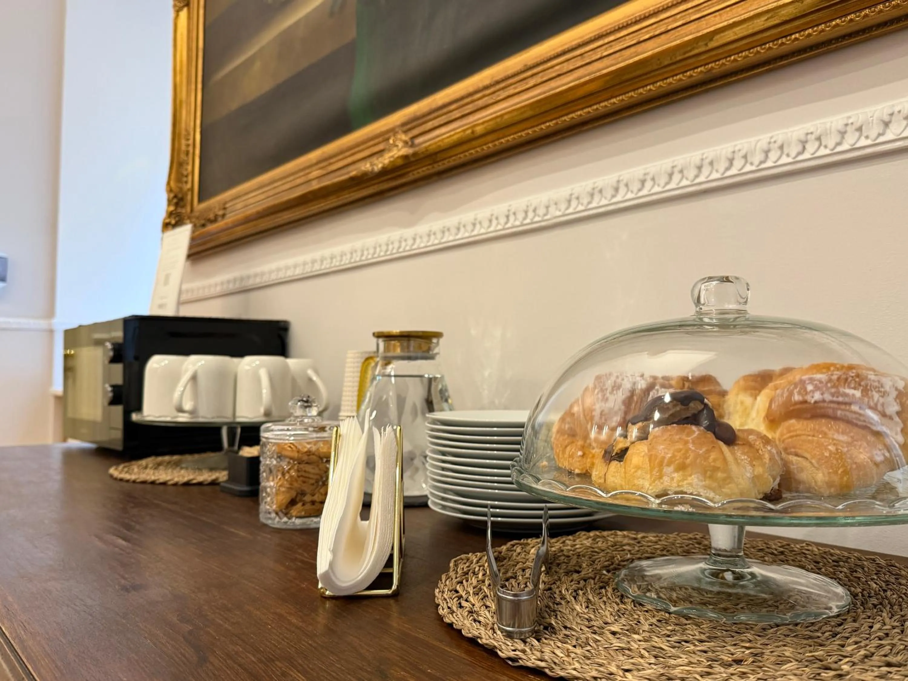 Breakfast in I TRE MOSCHETTIERI - D'ARTAGNAN Luxury Guest House
