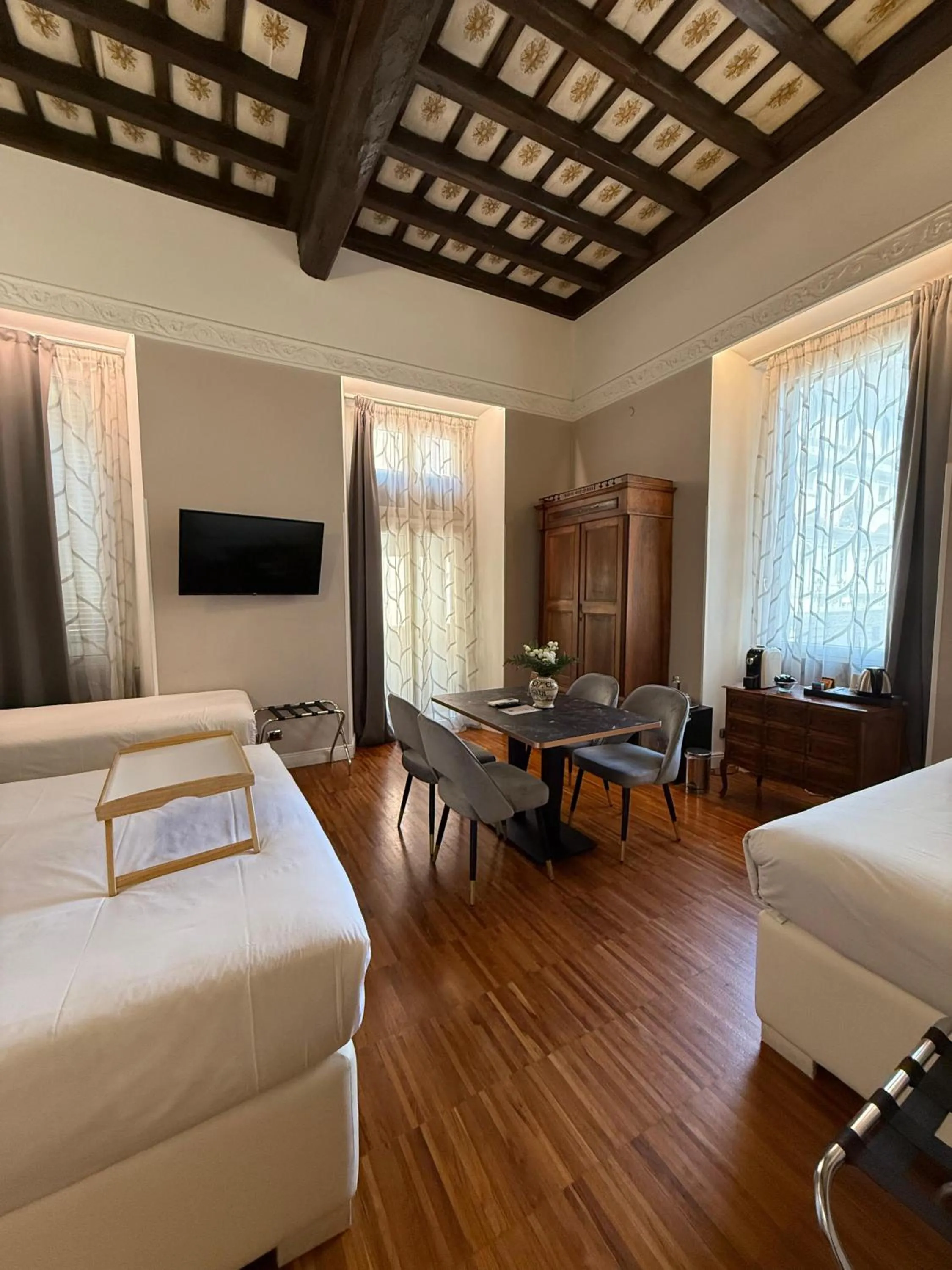 Bedroom, Bed in I TRE MOSCHETTIERI - D'ARTAGNAN Luxury Guest House