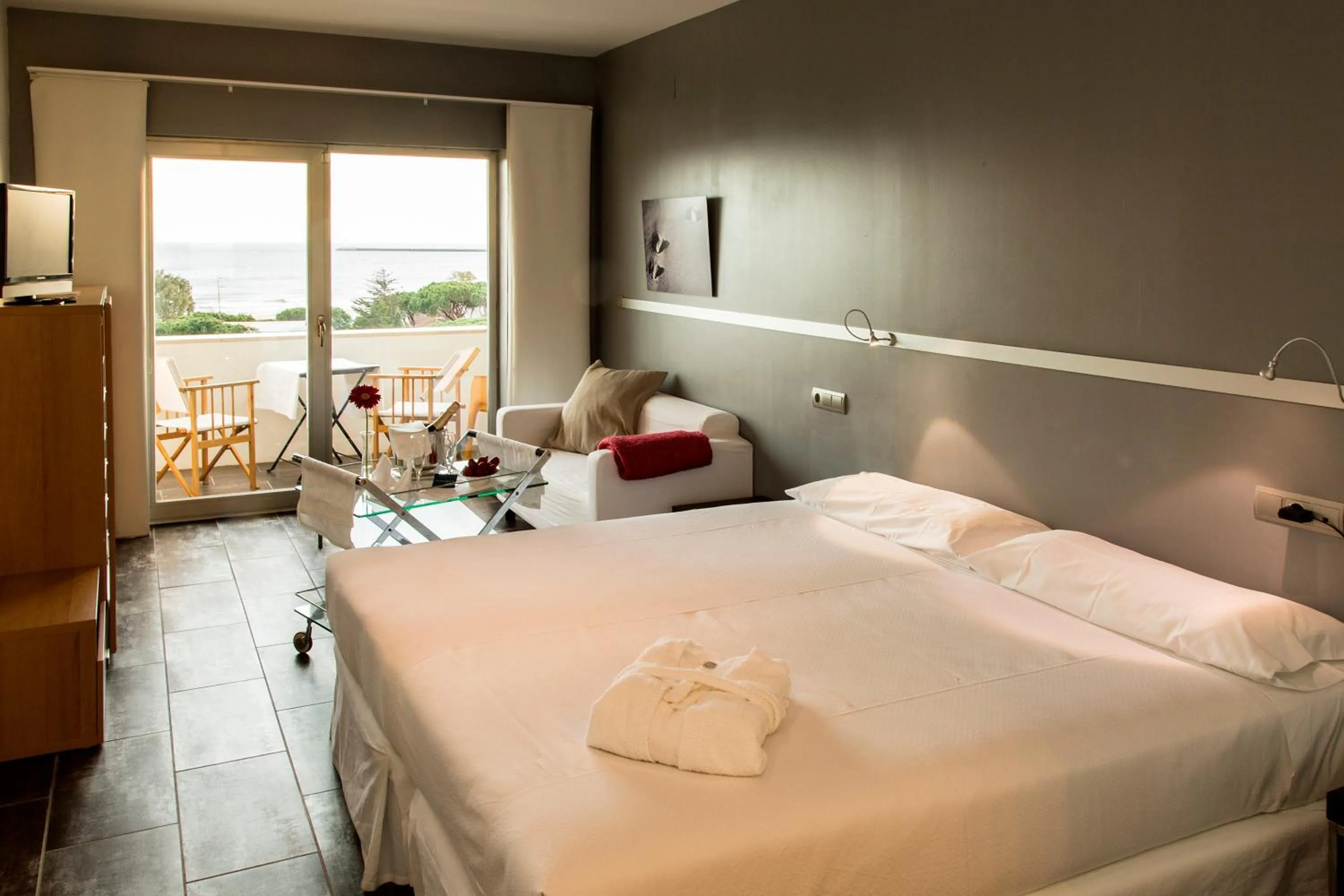 Photo of the whole room, Bed in Mazagonia