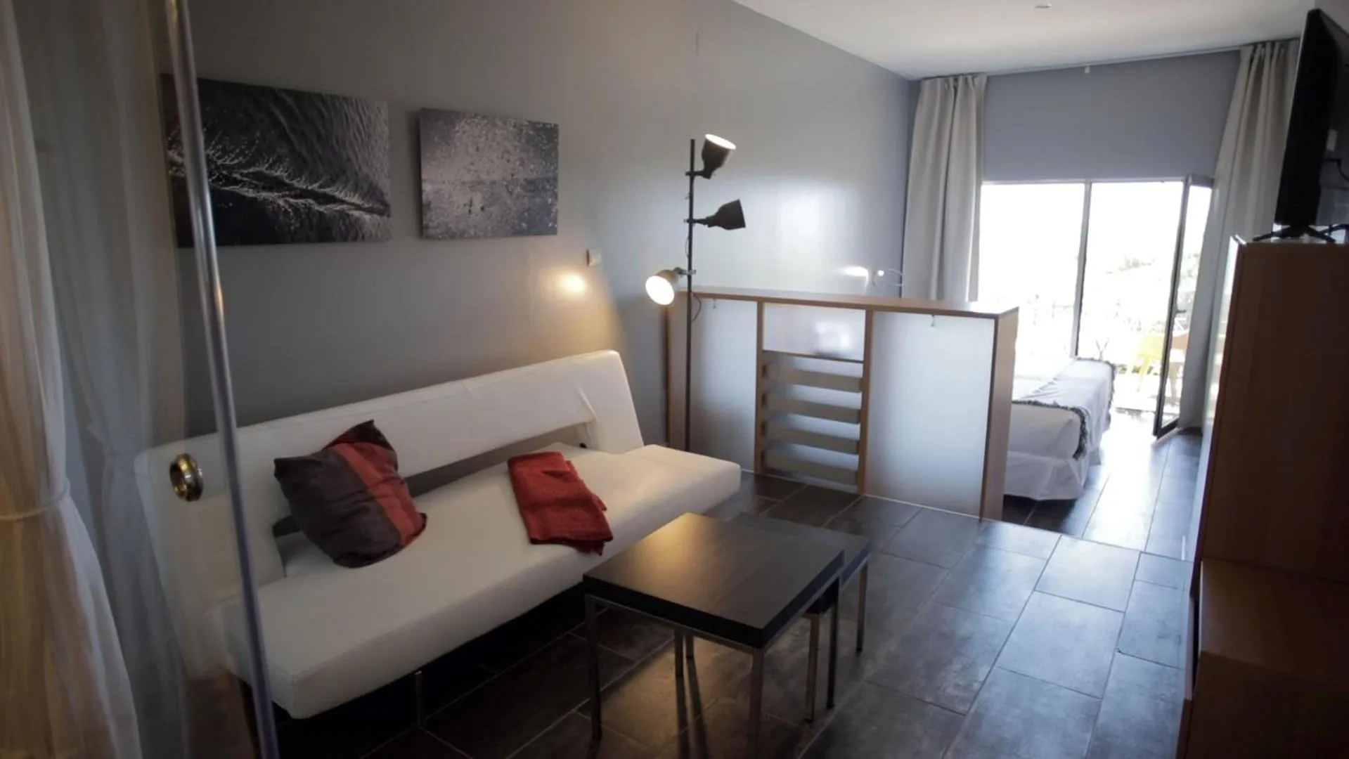 Photo of the whole room, Bed in Mazagonia