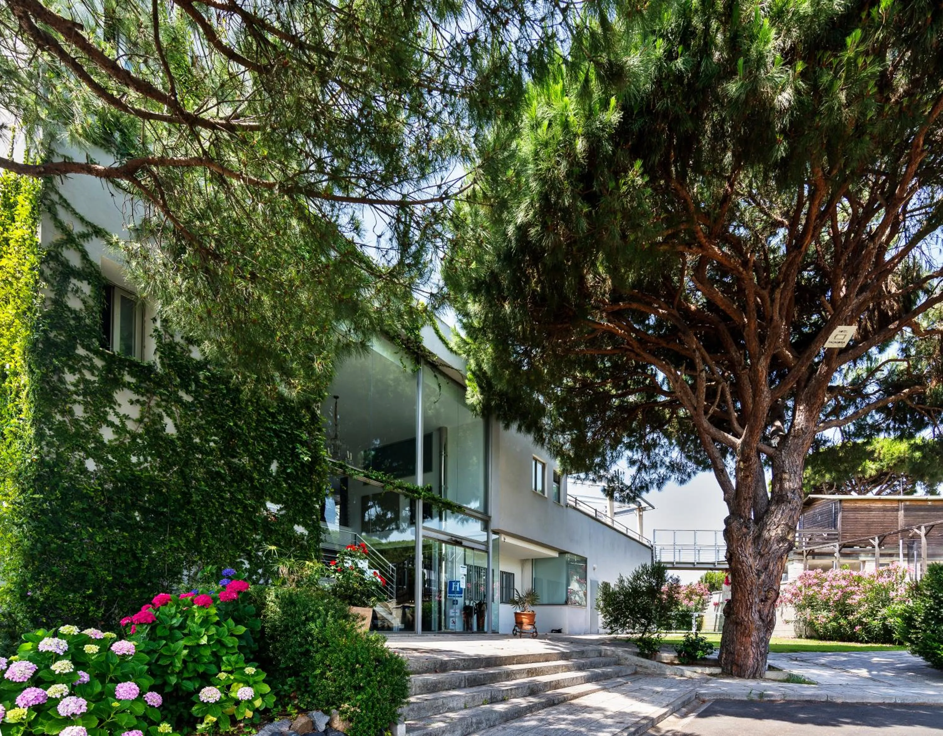 Facade/entrance in Mazagonia