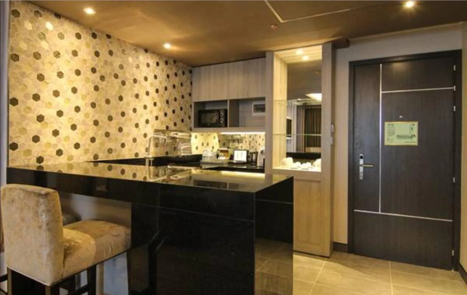 Dining area in bai Hotel Cebu