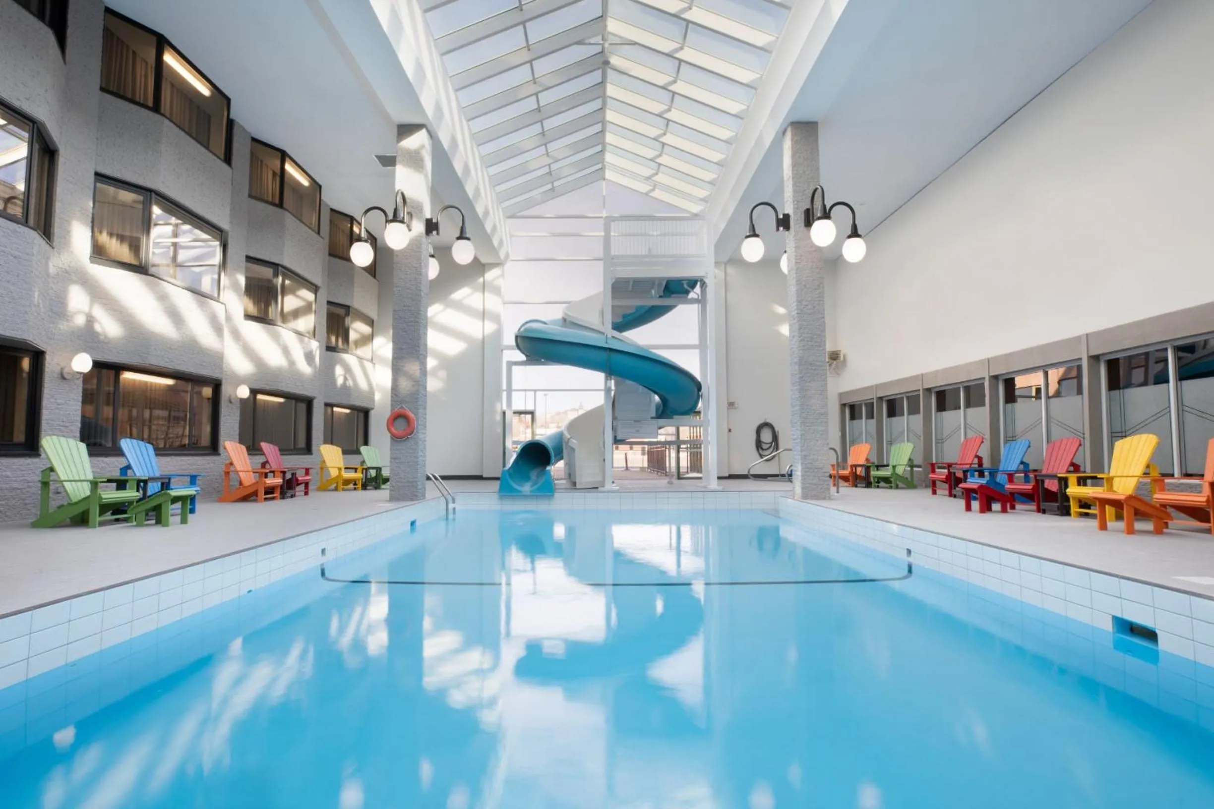 Swimming pool in Hotel Rimouski
