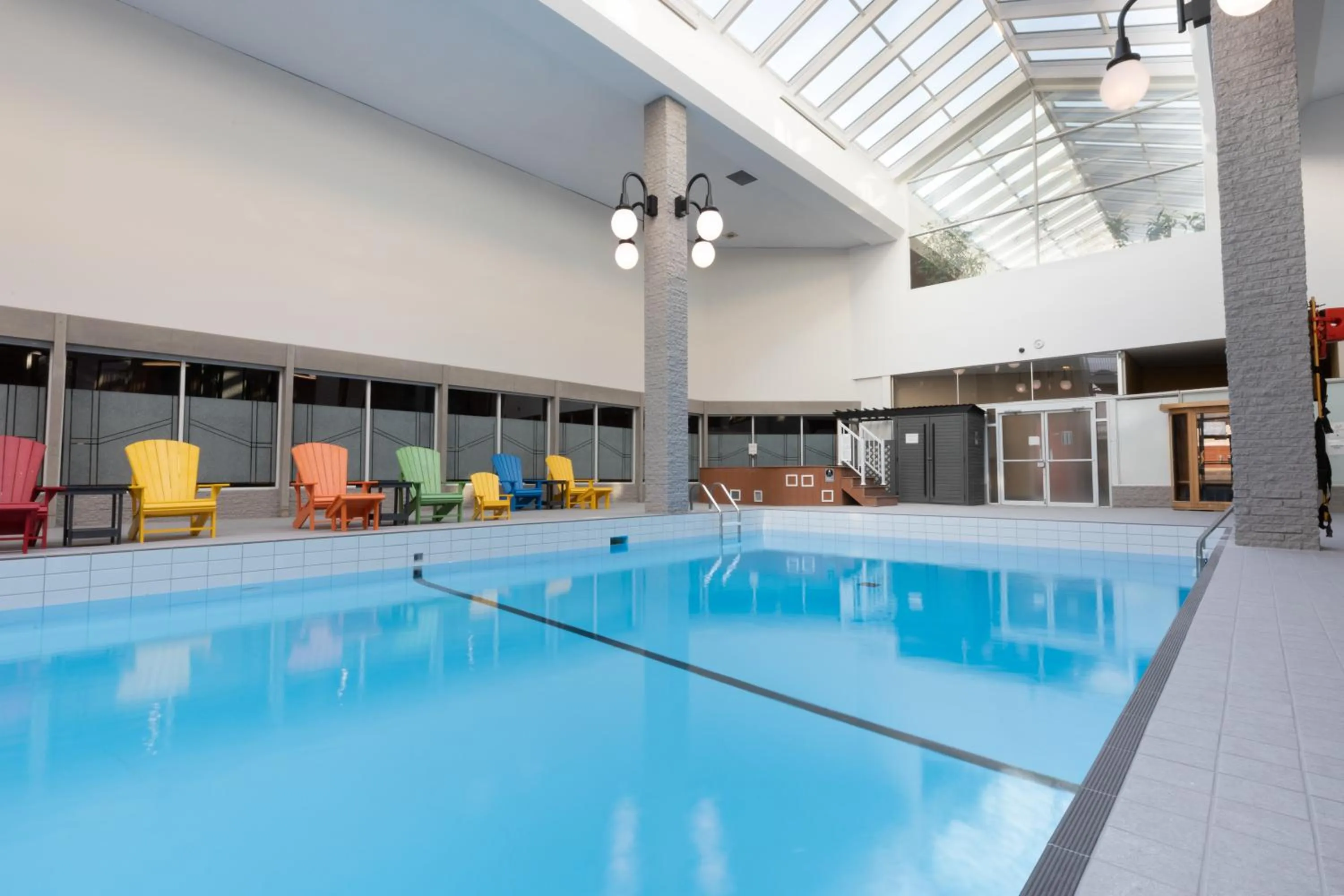 Swimming pool in Hotel Rimouski