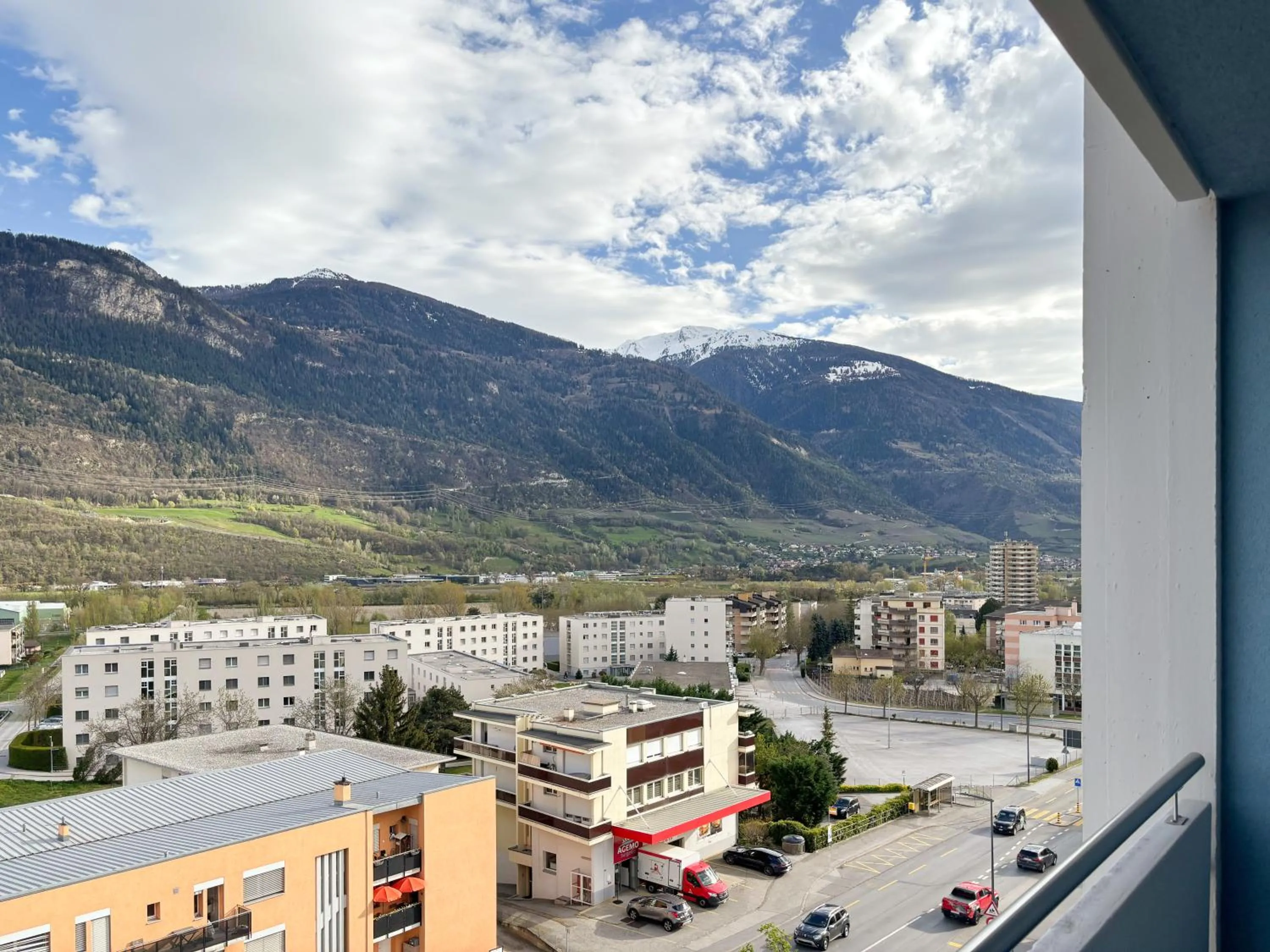 Balcony/Terrace in Nonanteneuf Appart-hôtel Sierre - Self Check-in