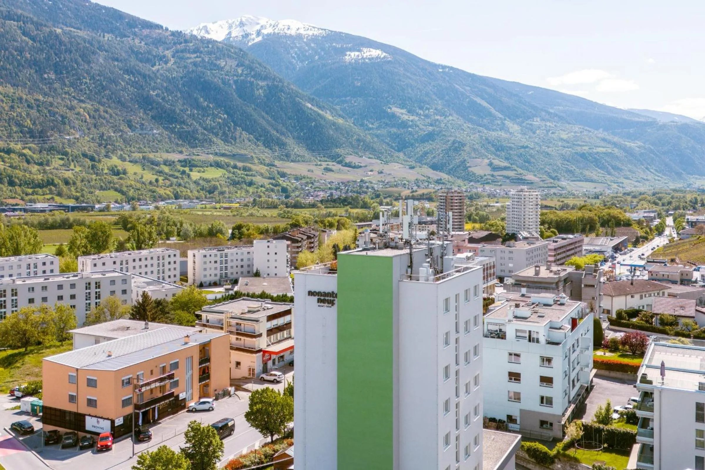 Property building in Nonanteneuf Appart-hôtel Sierre - Self Check-in