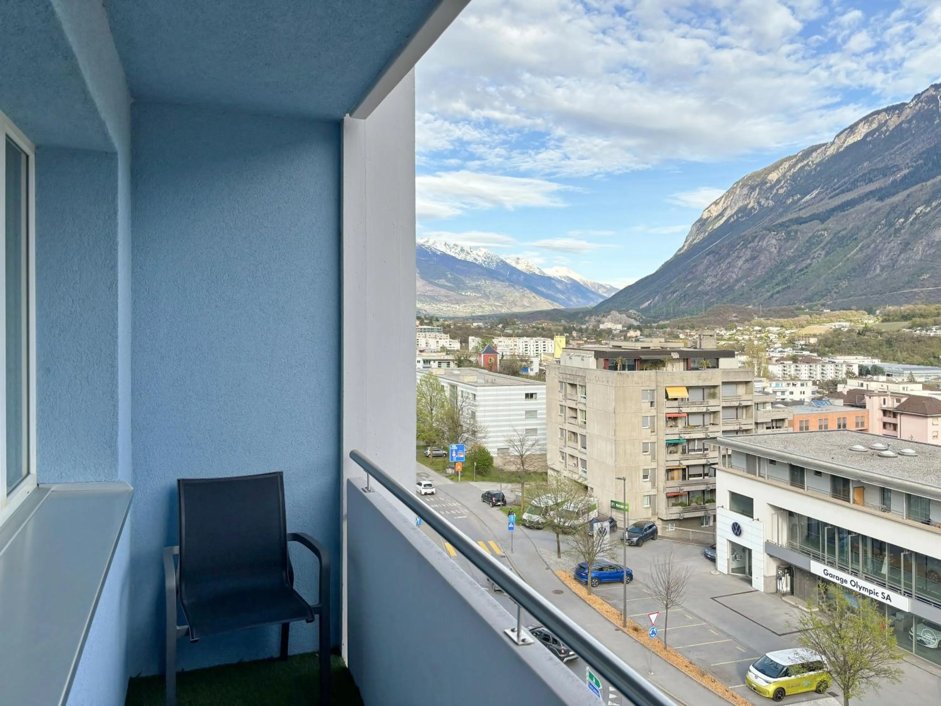 Balcony/Terrace in Nonanteneuf Appart-hôtel Sierre - Self Check-in