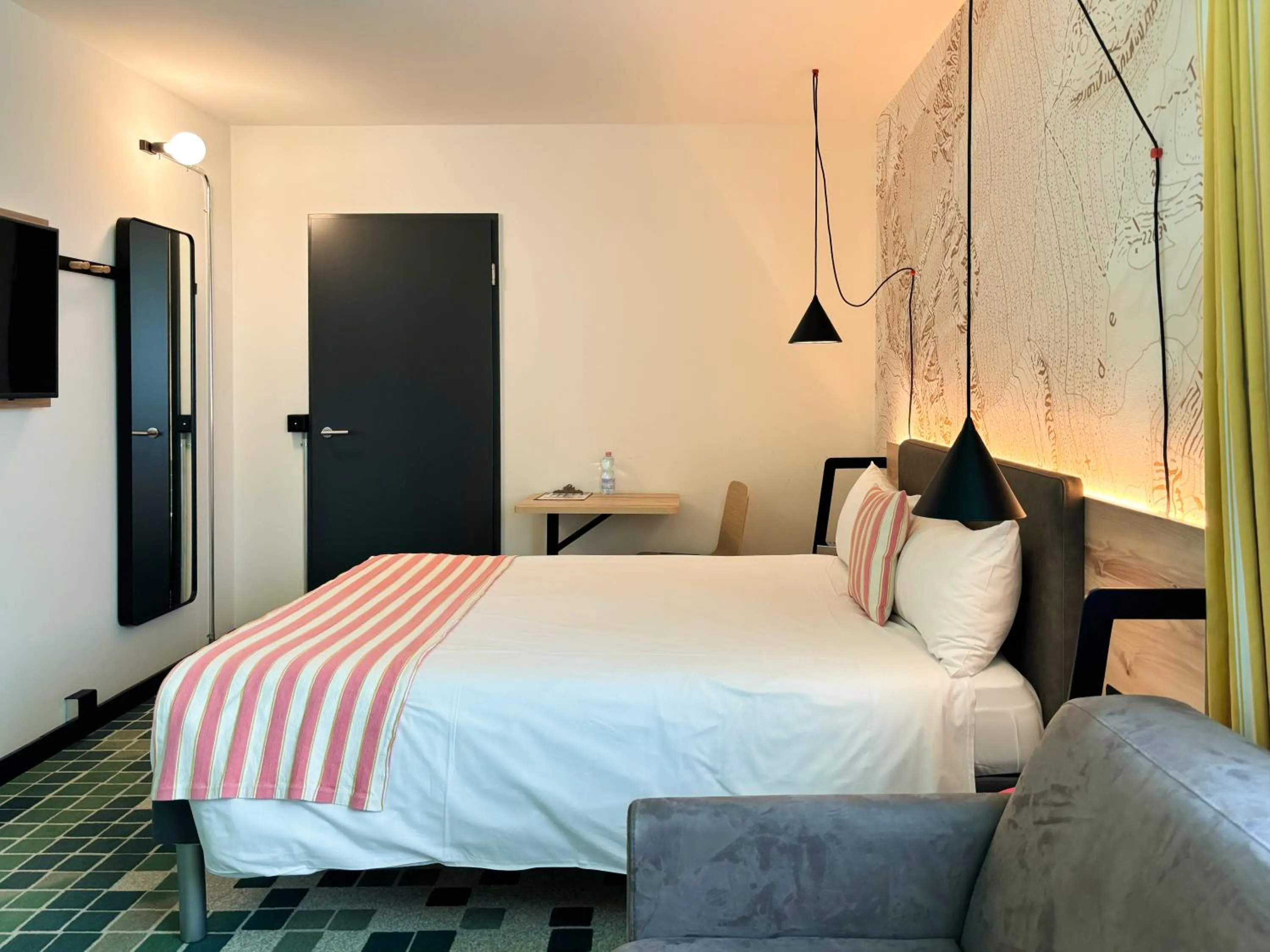 Bed in Nonanteneuf Appart-hôtel Sierre - Self Check-in