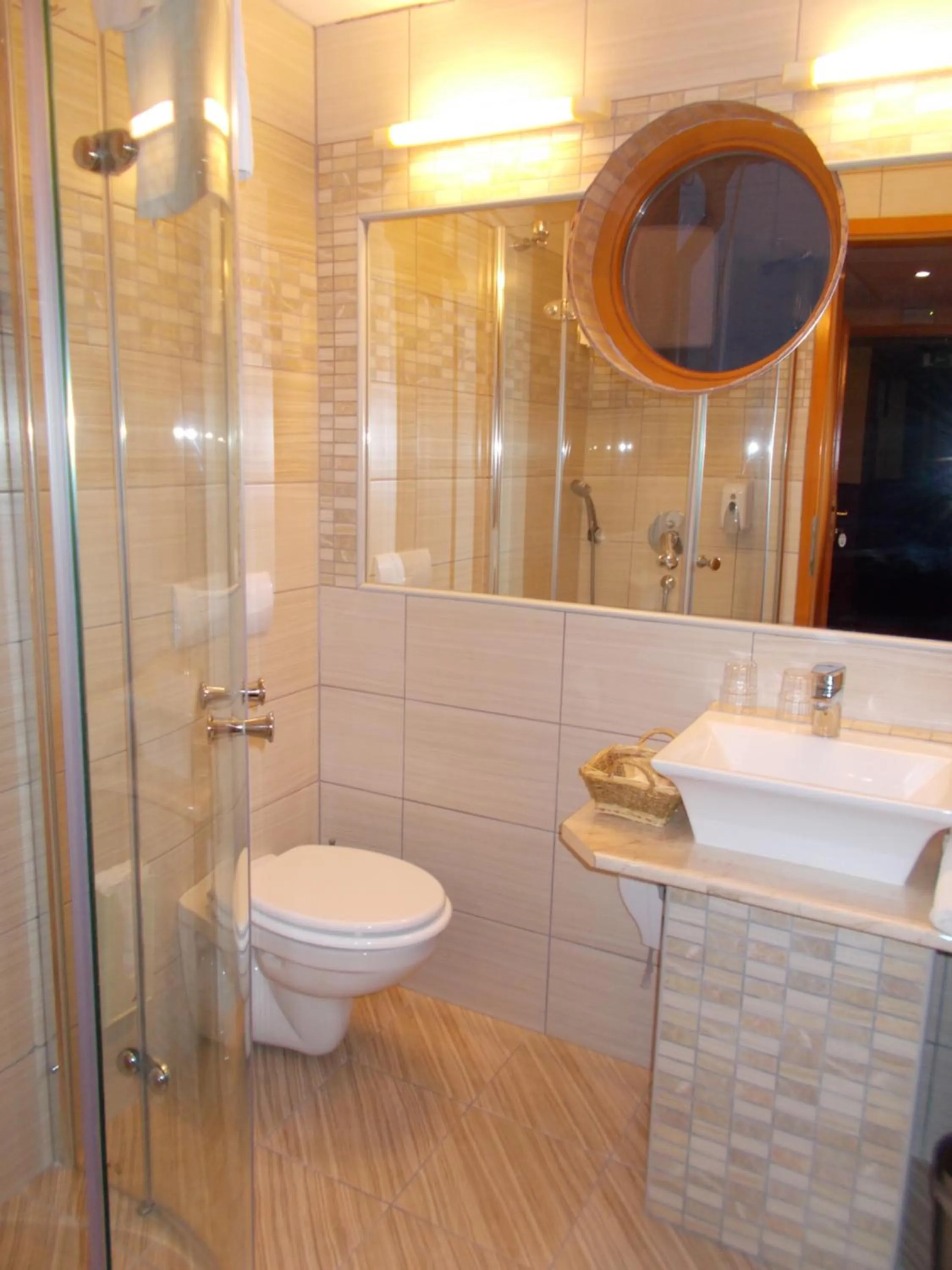 Shower in Wellness Hotel Laroba