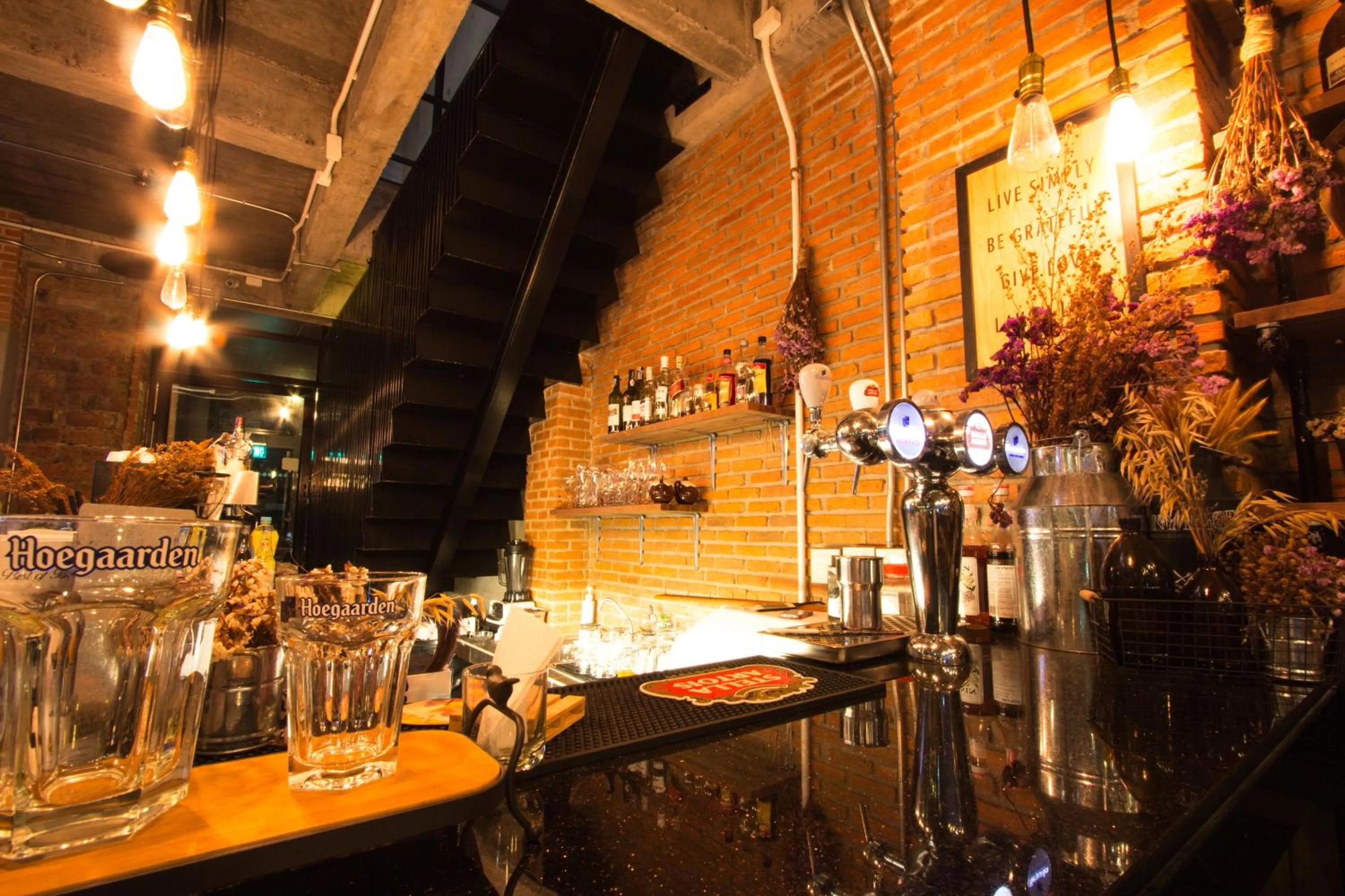 Lounge or bar in Khaolak Tony Lodge