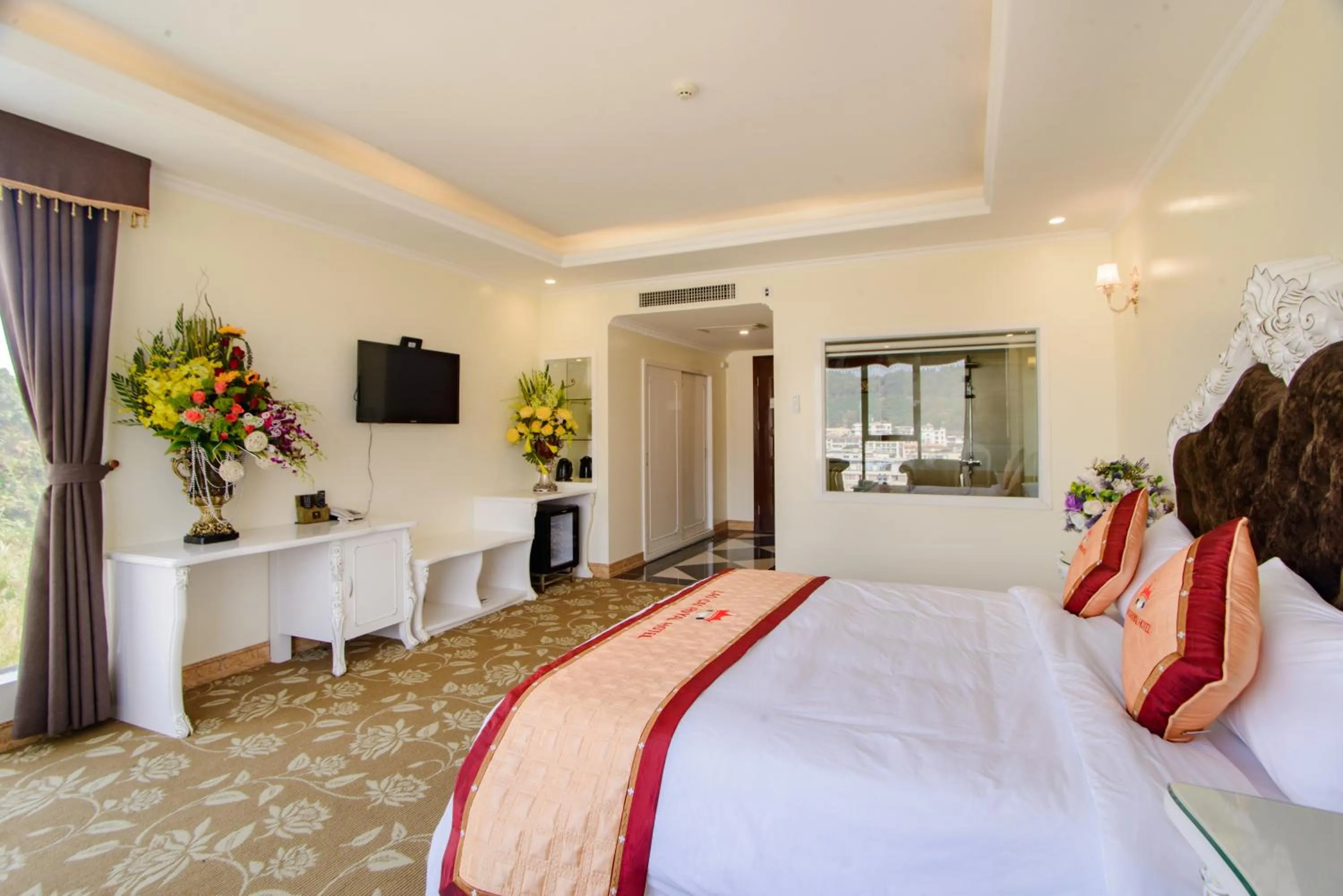 Photo of the whole room, Bed in Lao Cai Royal Hotel