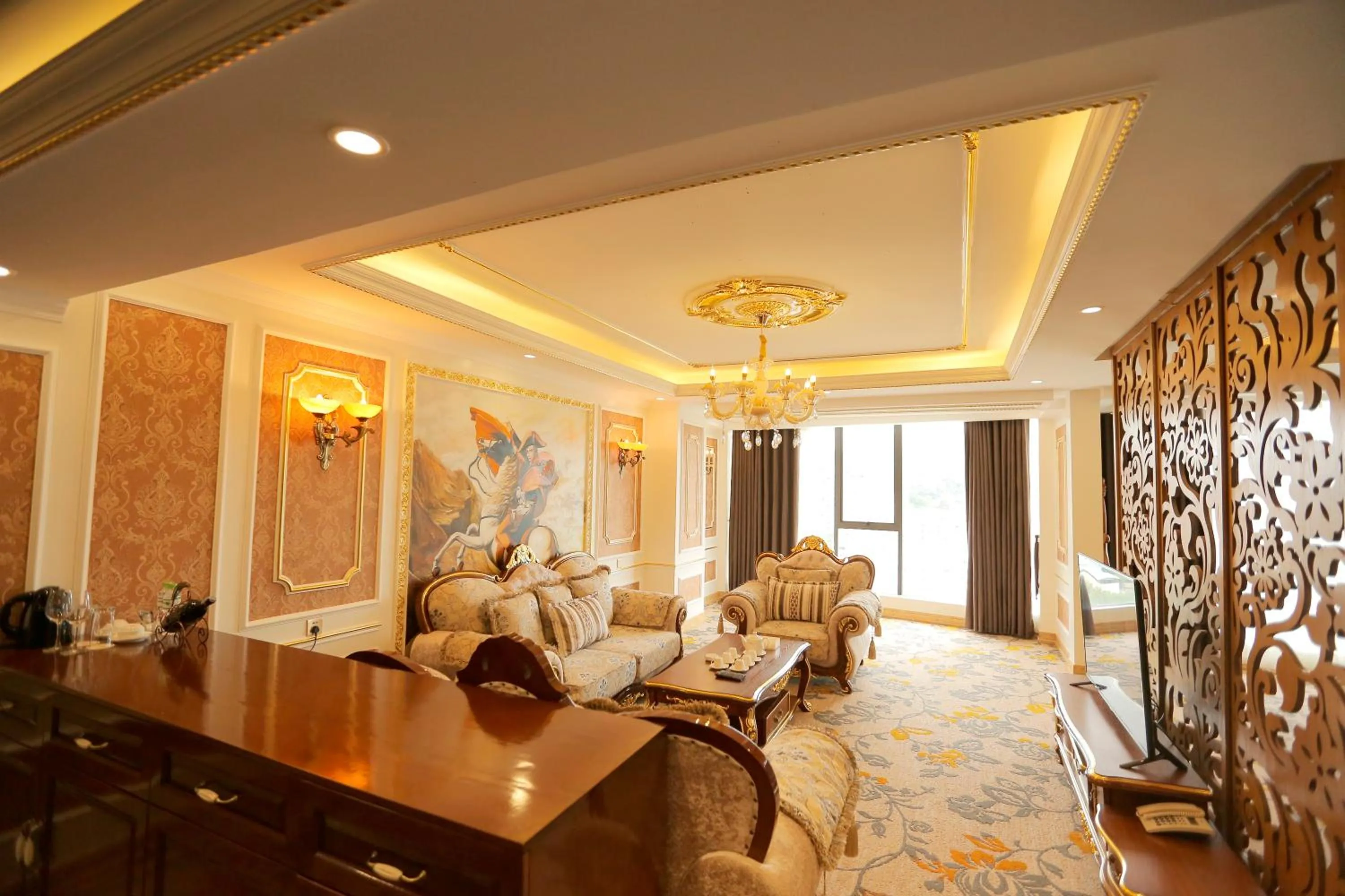 Night in Lao Cai Royal Hotel