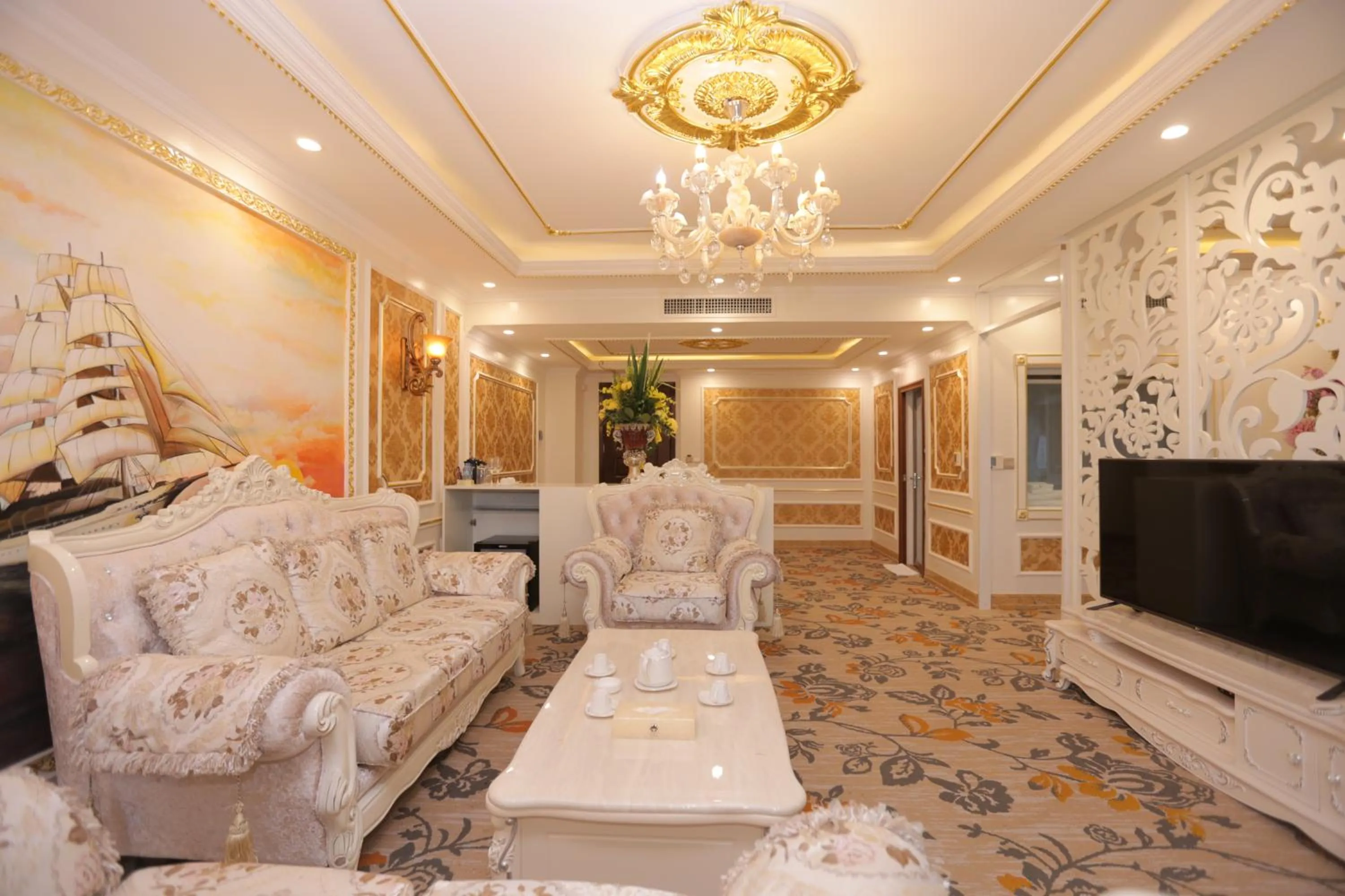 Photo of the whole room in Lao Cai Royal Hotel