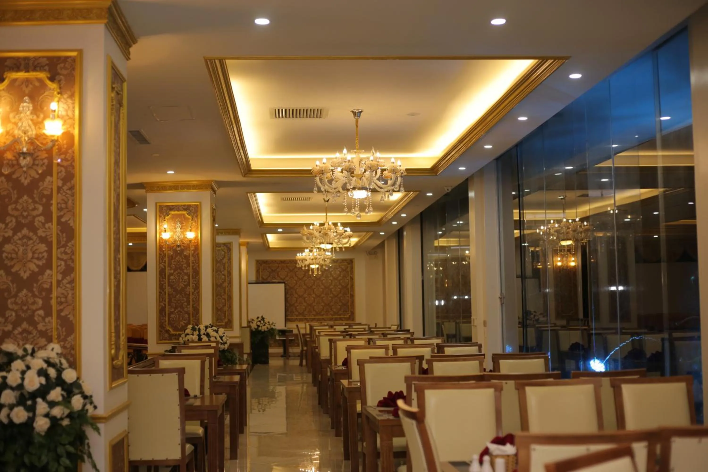Restaurant/places to eat in Lao Cai Royal Hotel