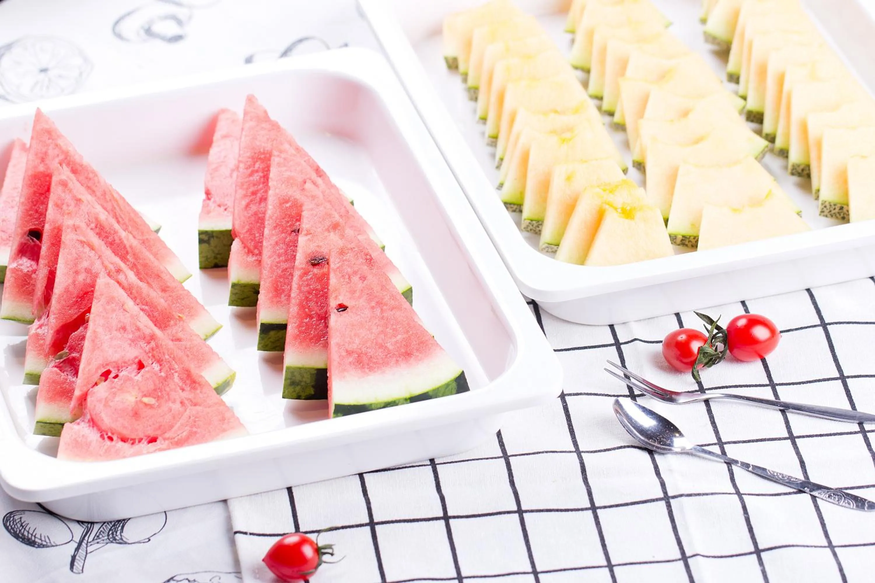 Food in Qingdao MG Hotel l Walking distance to the beach & railway station & St Michaels Cathedral