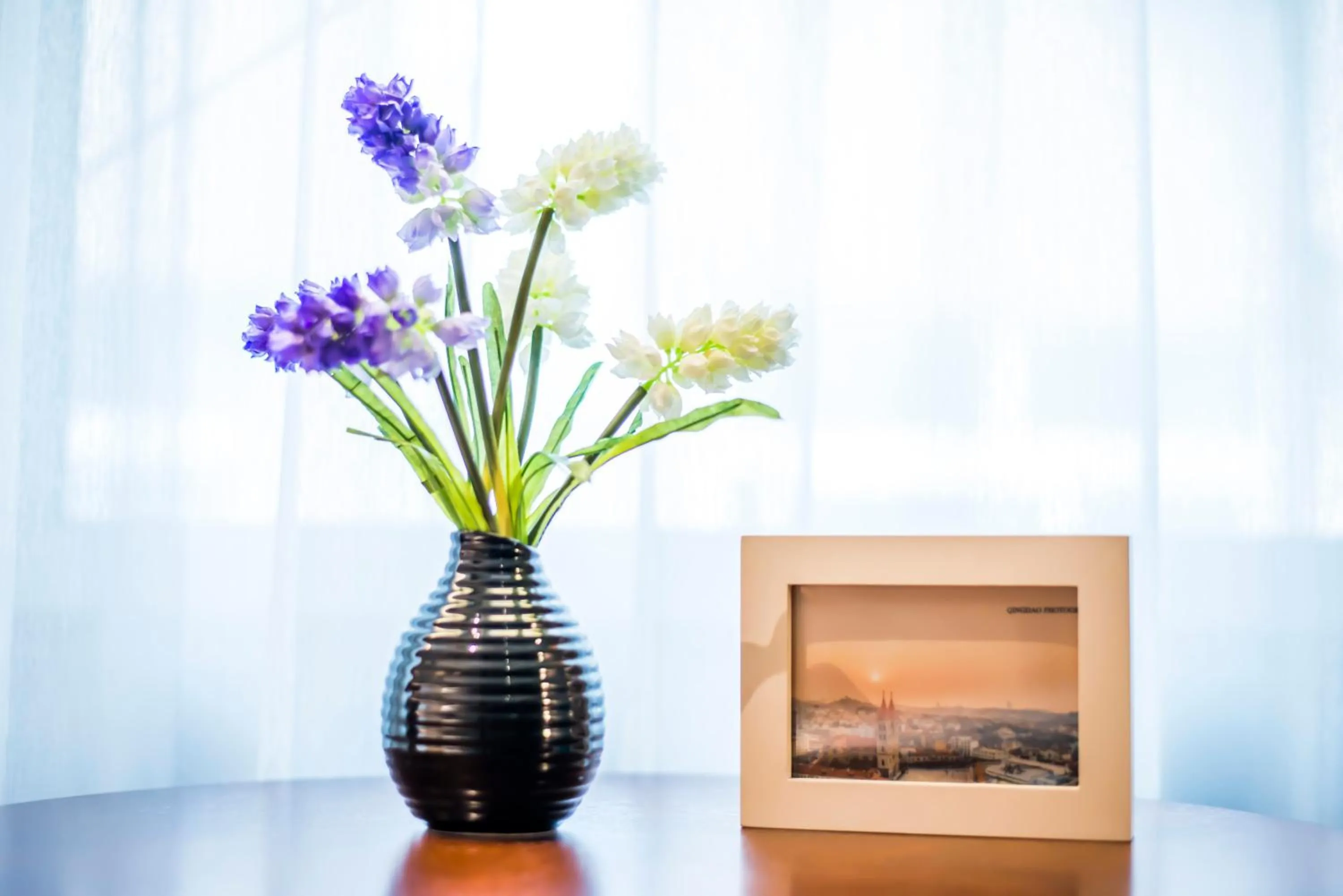 Decorative detail in Qingdao MG Hotel l Walking distance to the beach & railway station & St Michaels Cathedral