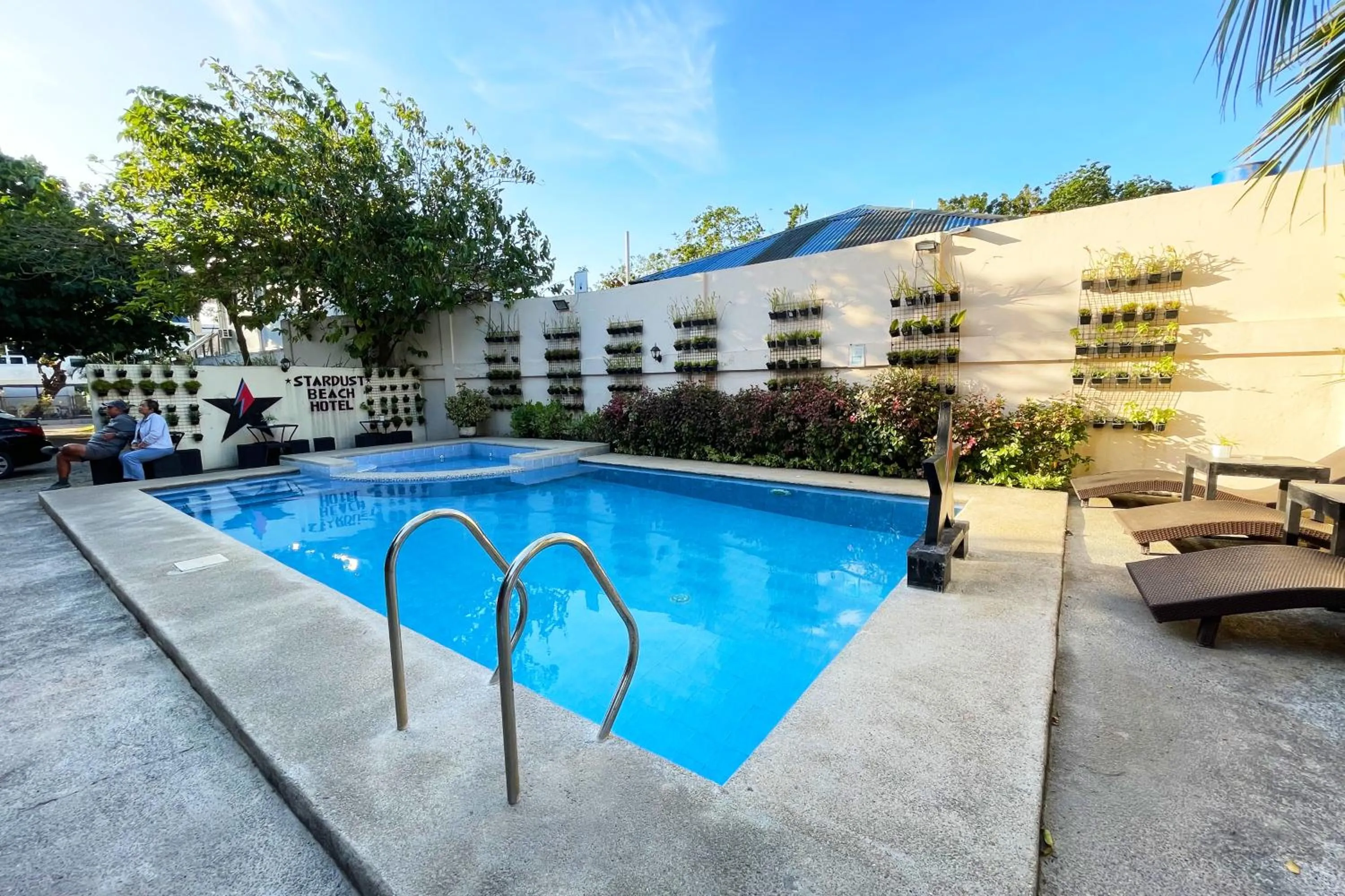 Swimming pool in Stardust Beach Hotel Matabungkay Batangas