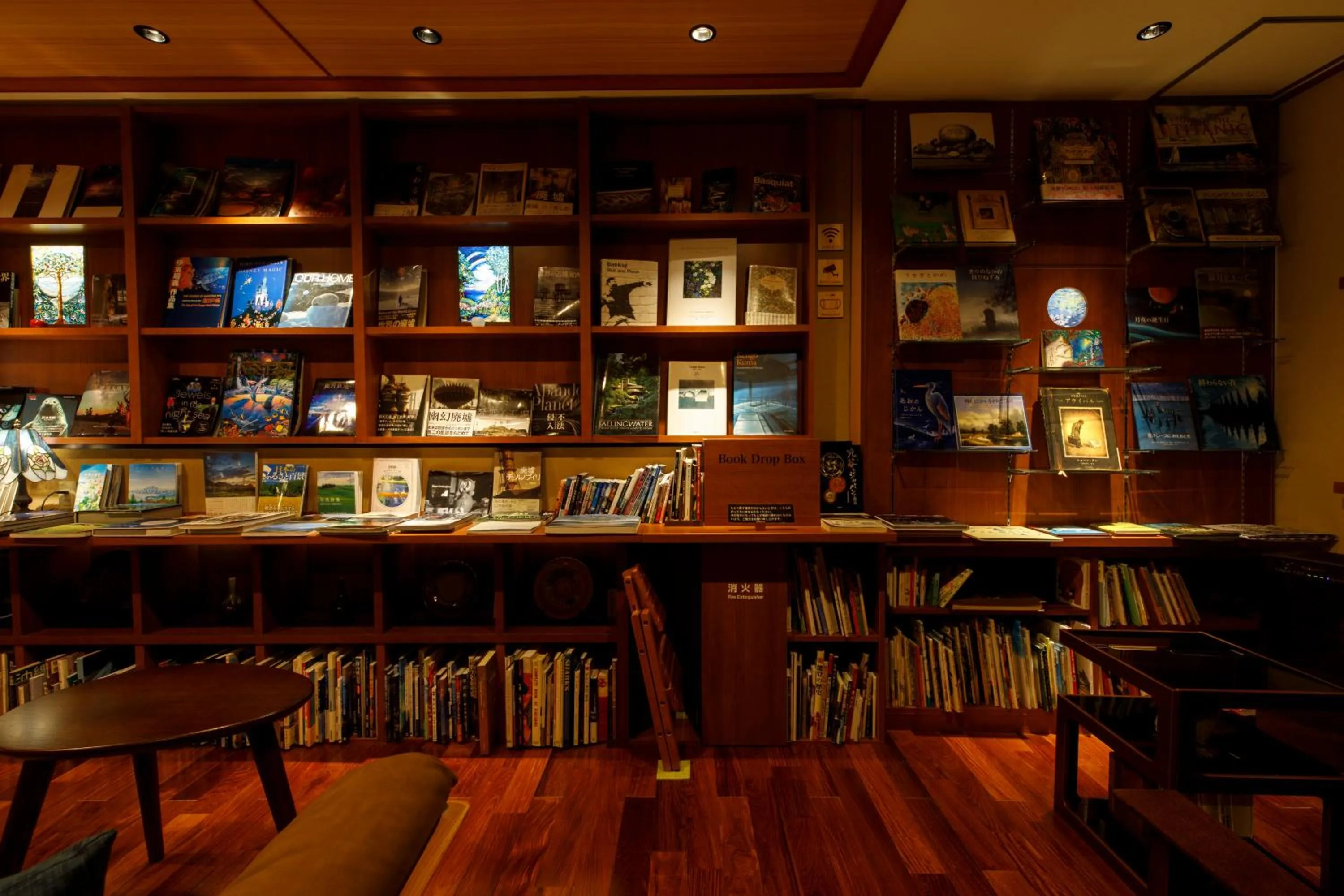 Library in TAKITEI Riverside Onsen ーA Hidden Ryokan in Kanazawaー