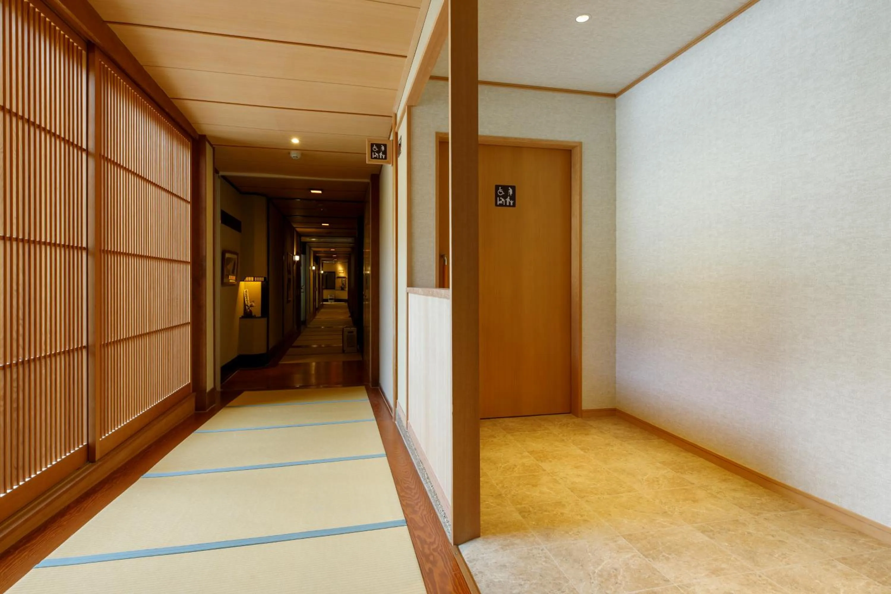 Toilet in TAKITEI Riverside Onsen ーA Hidden Ryokan in Kanazawaー