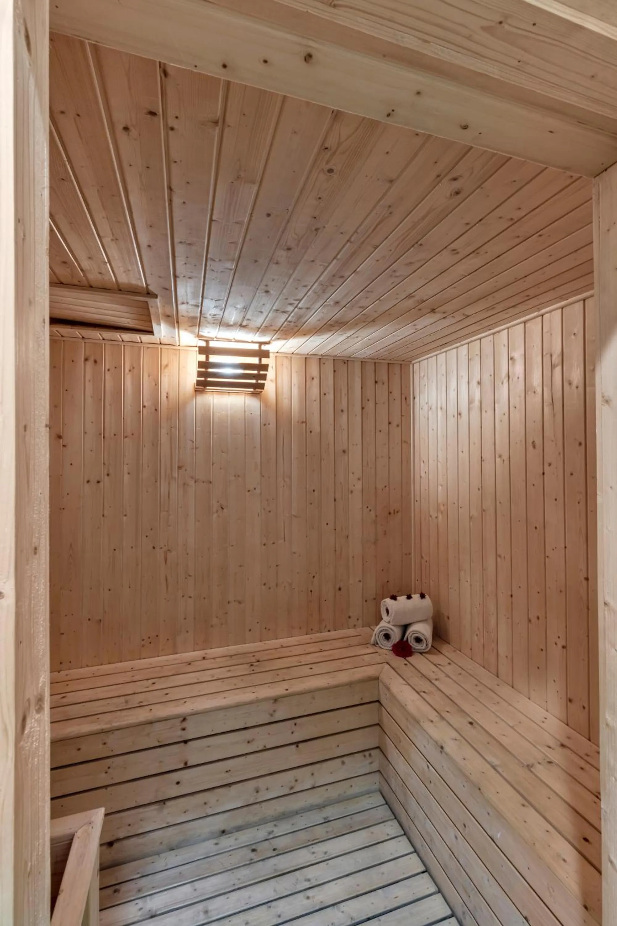 Sauna in Club Mahindra Pristine Peaks Naldehra