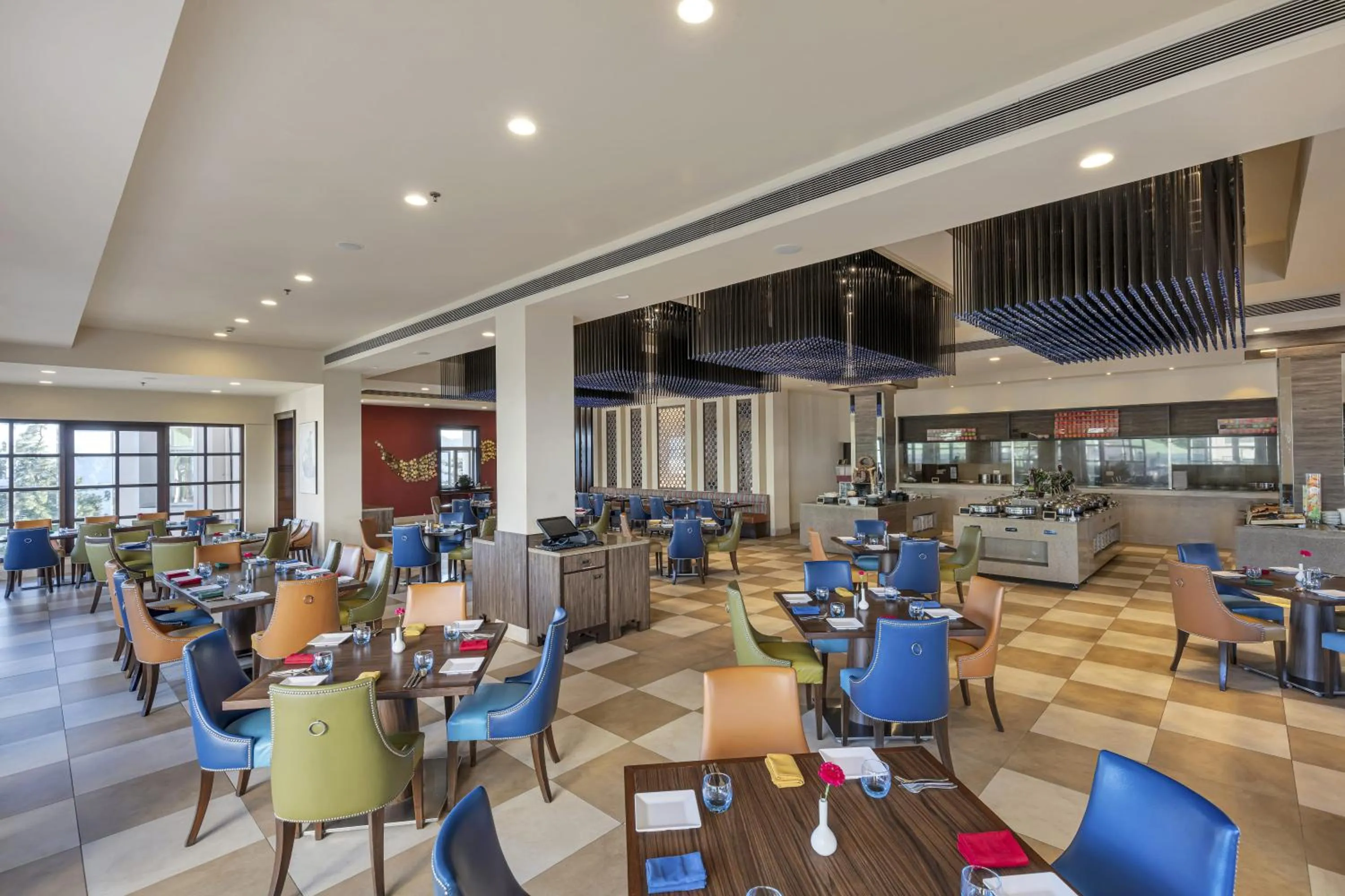 Restaurant/places to eat in Club Mahindra Pristine Peaks Naldehra