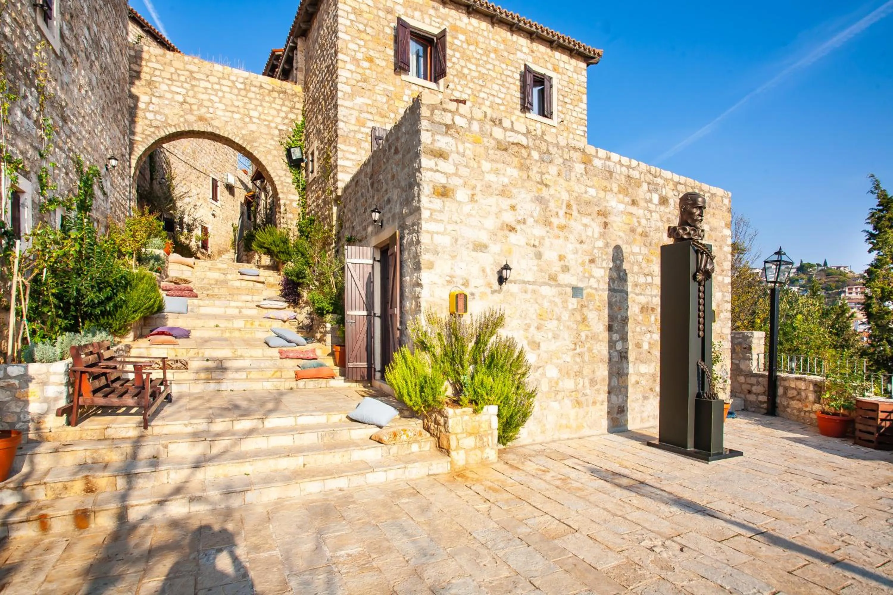 Decorative detail in Hotel Palata Venezia