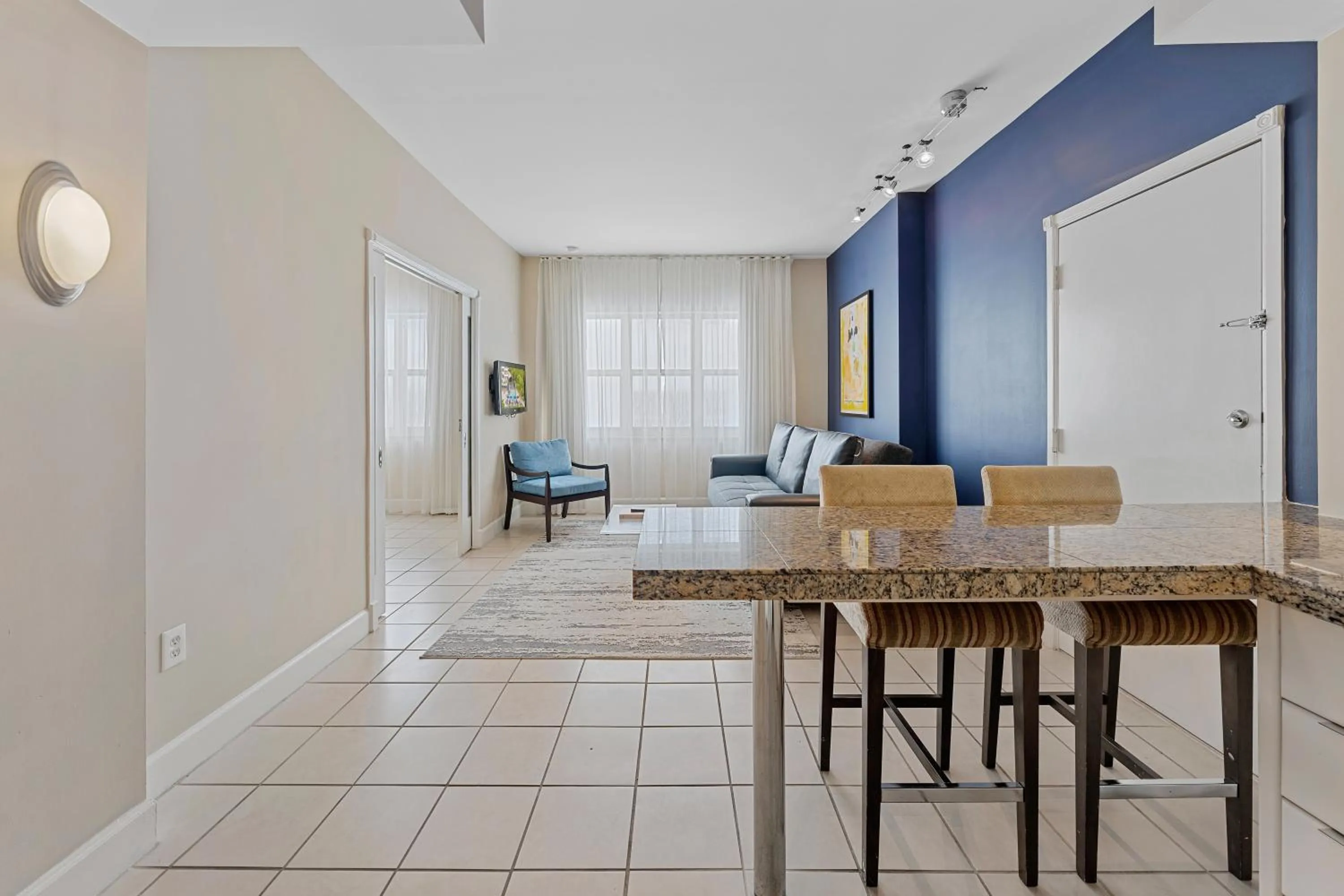 Living room in The Sagamore Hotel South Beach