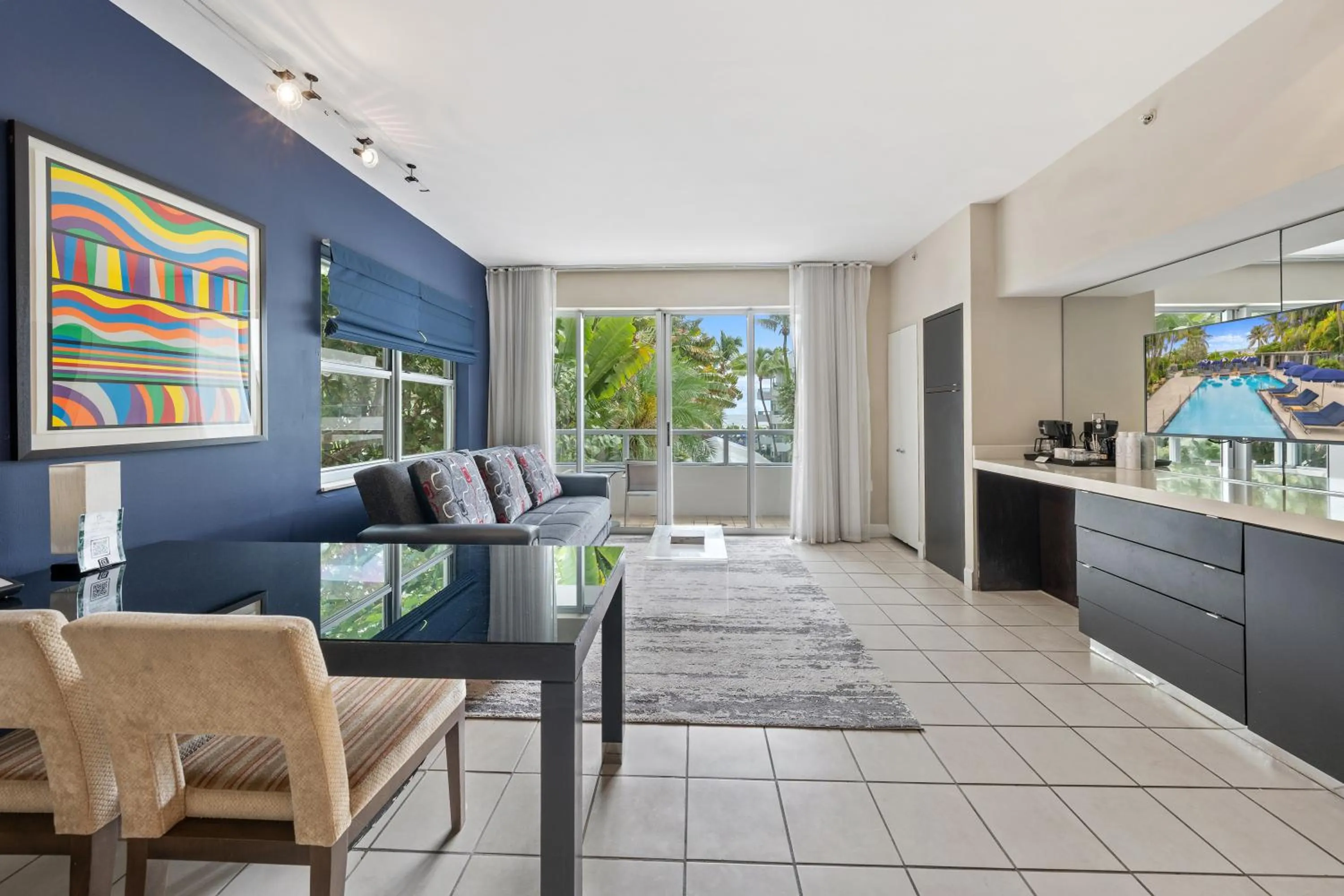 Living room in The Sagamore Hotel South Beach