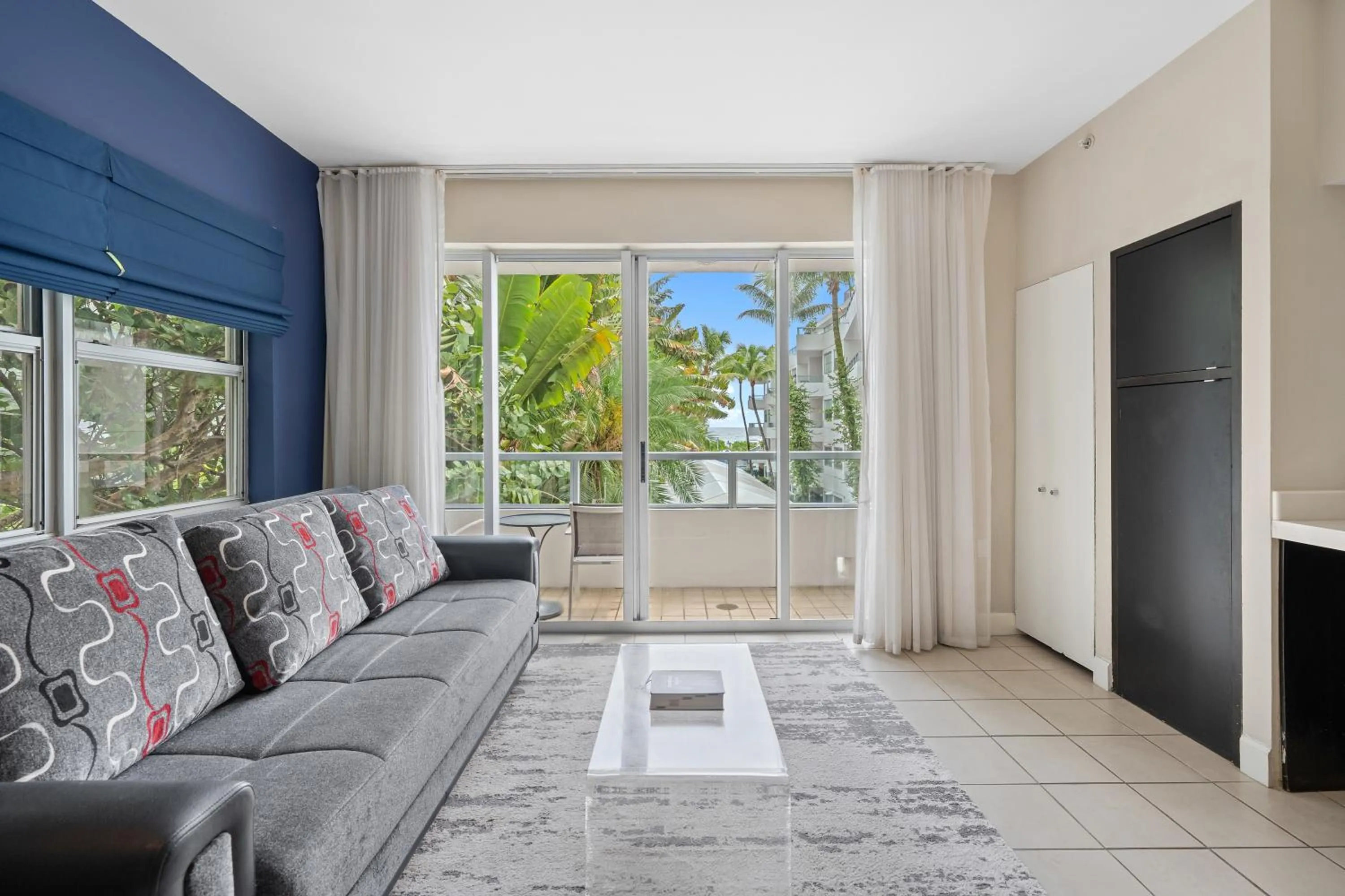 Living room in The Sagamore Hotel South Beach