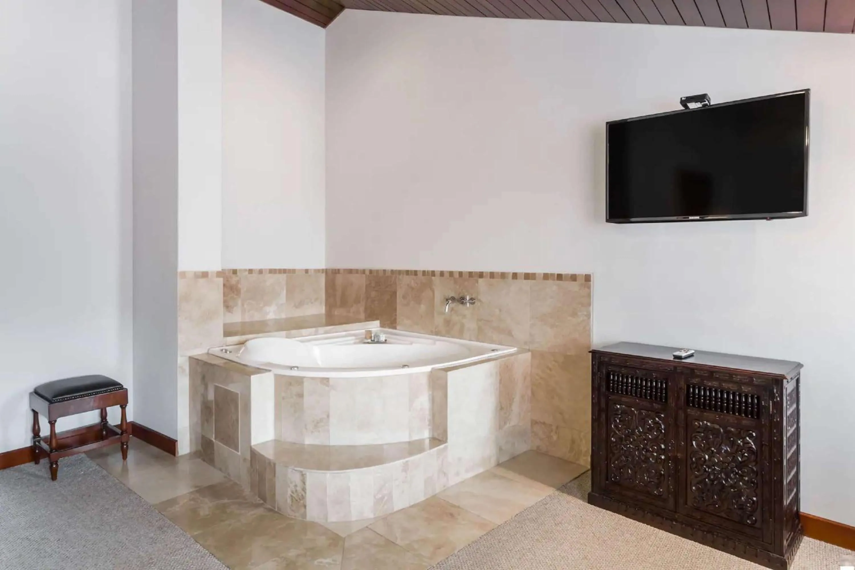 Bedroom in Wyndham Costa del Sol Cusco