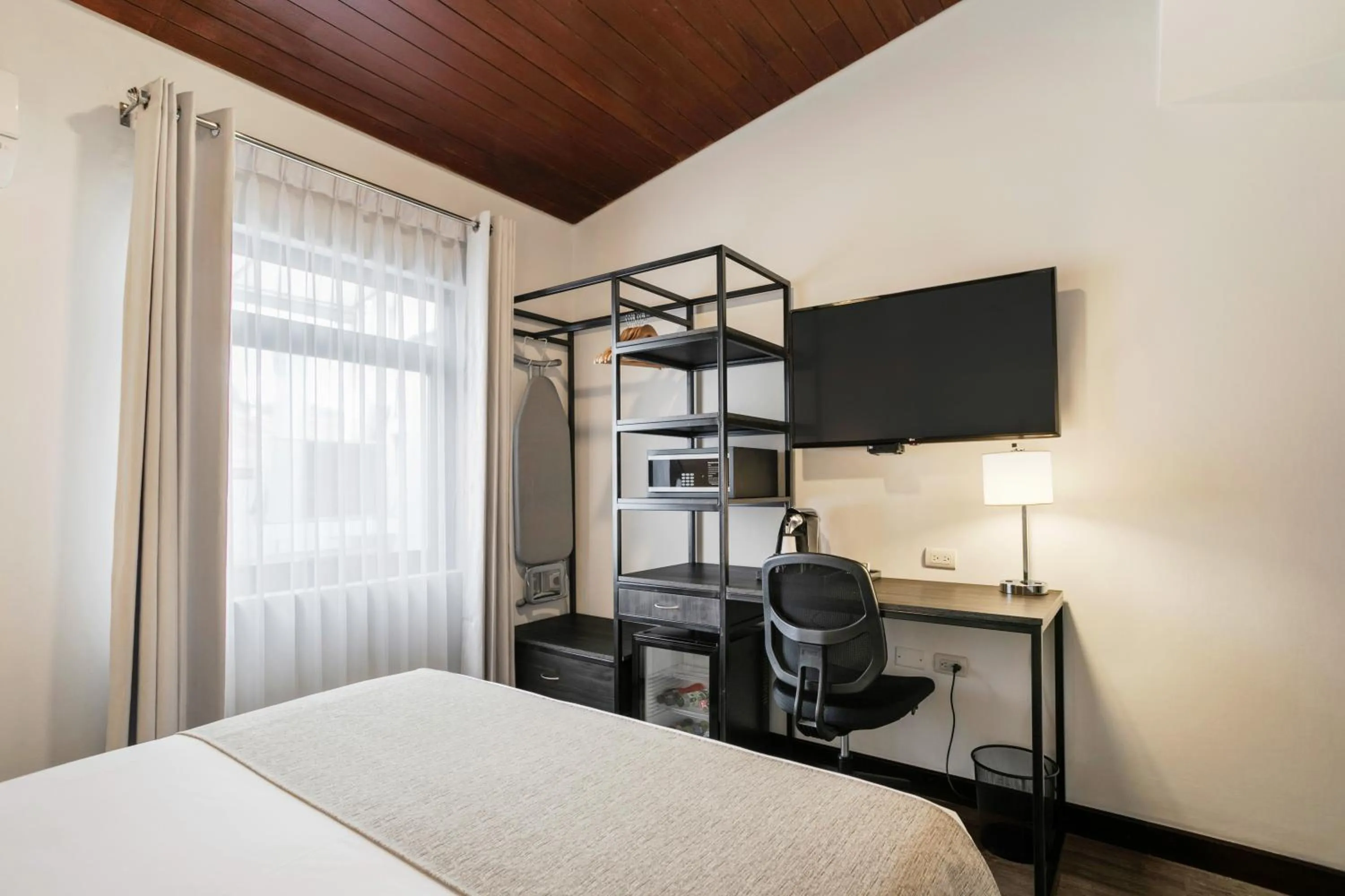 Bedroom, Bed in Wyndham Costa del Sol Cusco