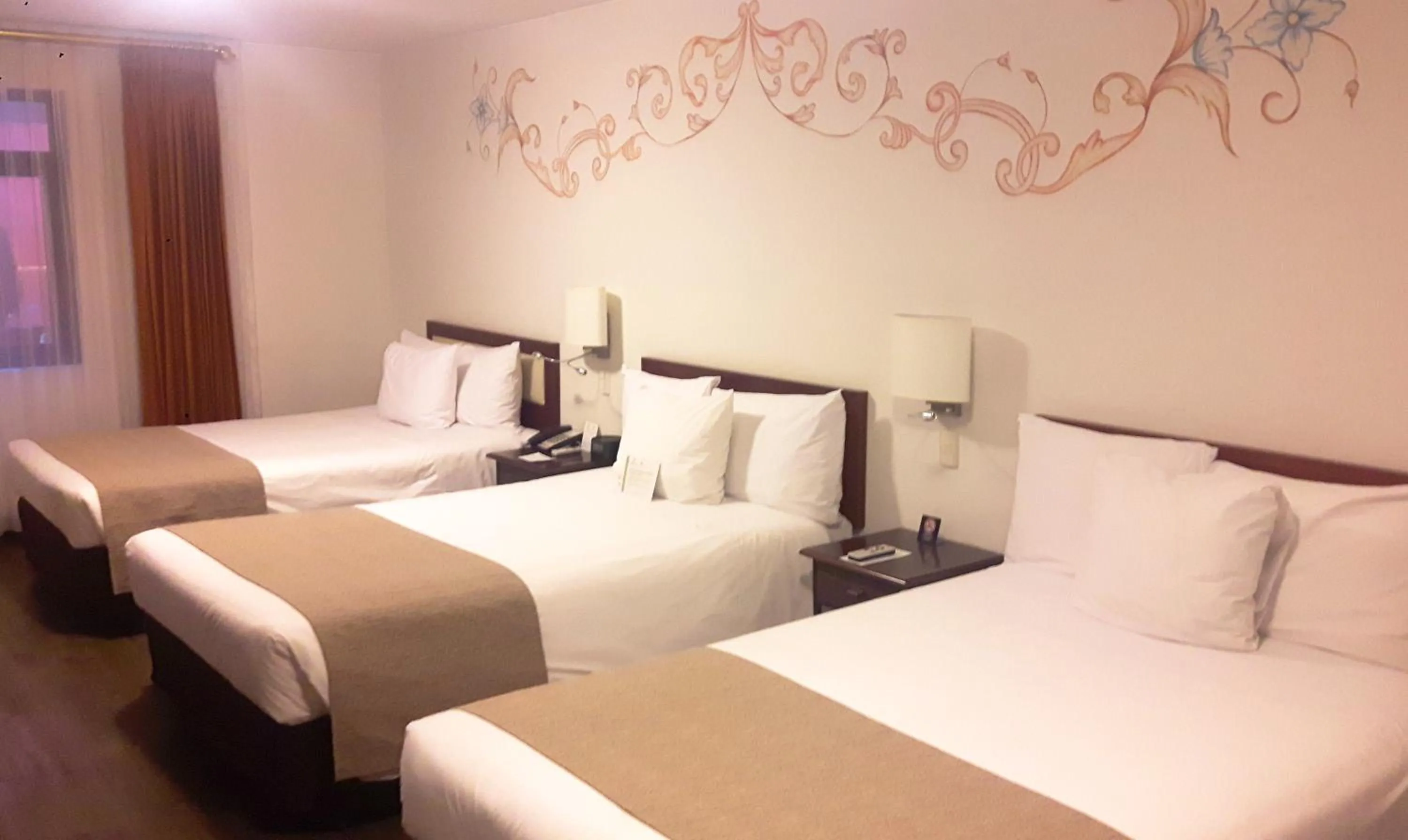 Bedroom, Bed in Wyndham Costa del Sol Cusco