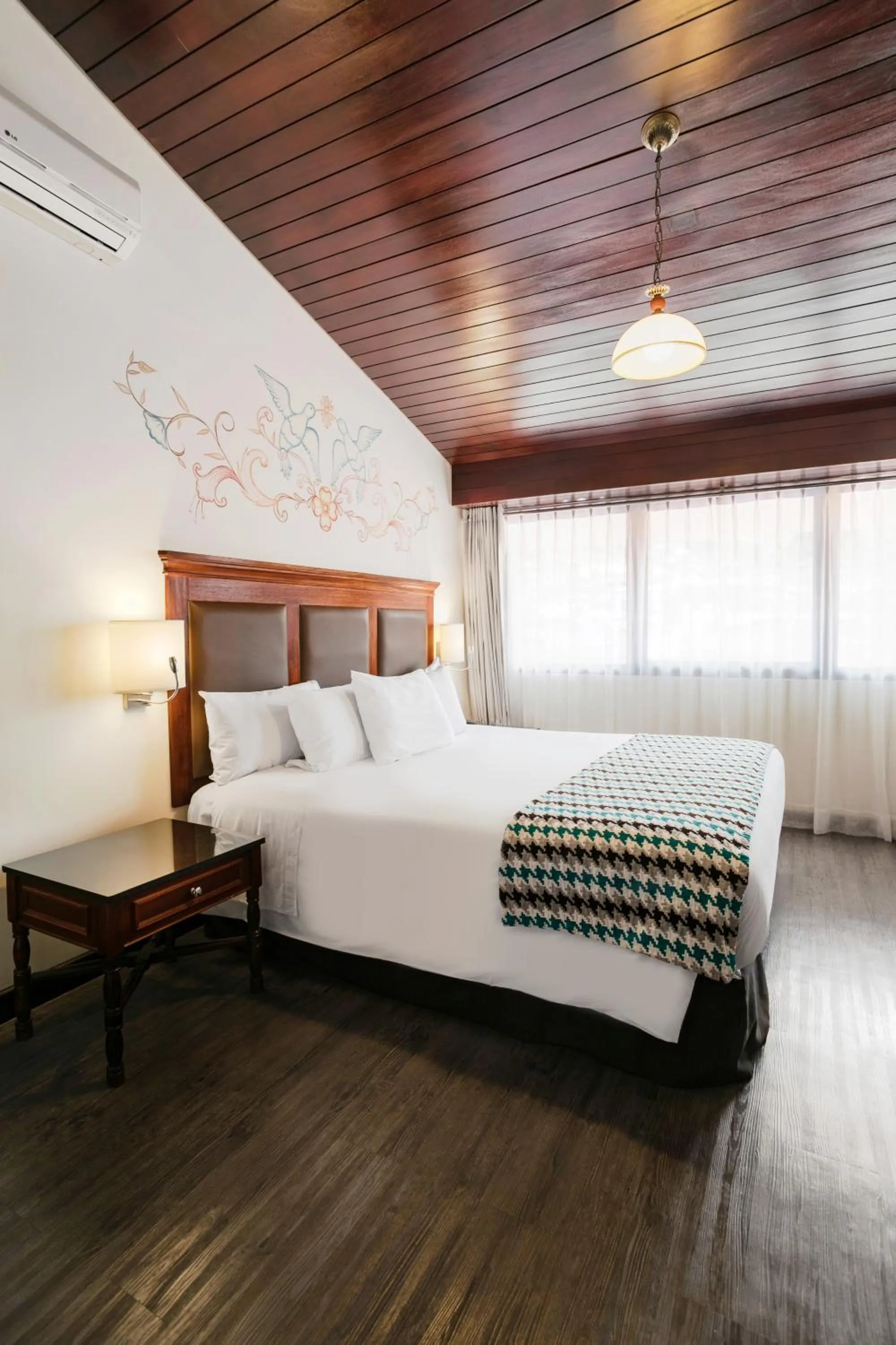 Bedroom, Bed in Wyndham Costa del Sol Cusco