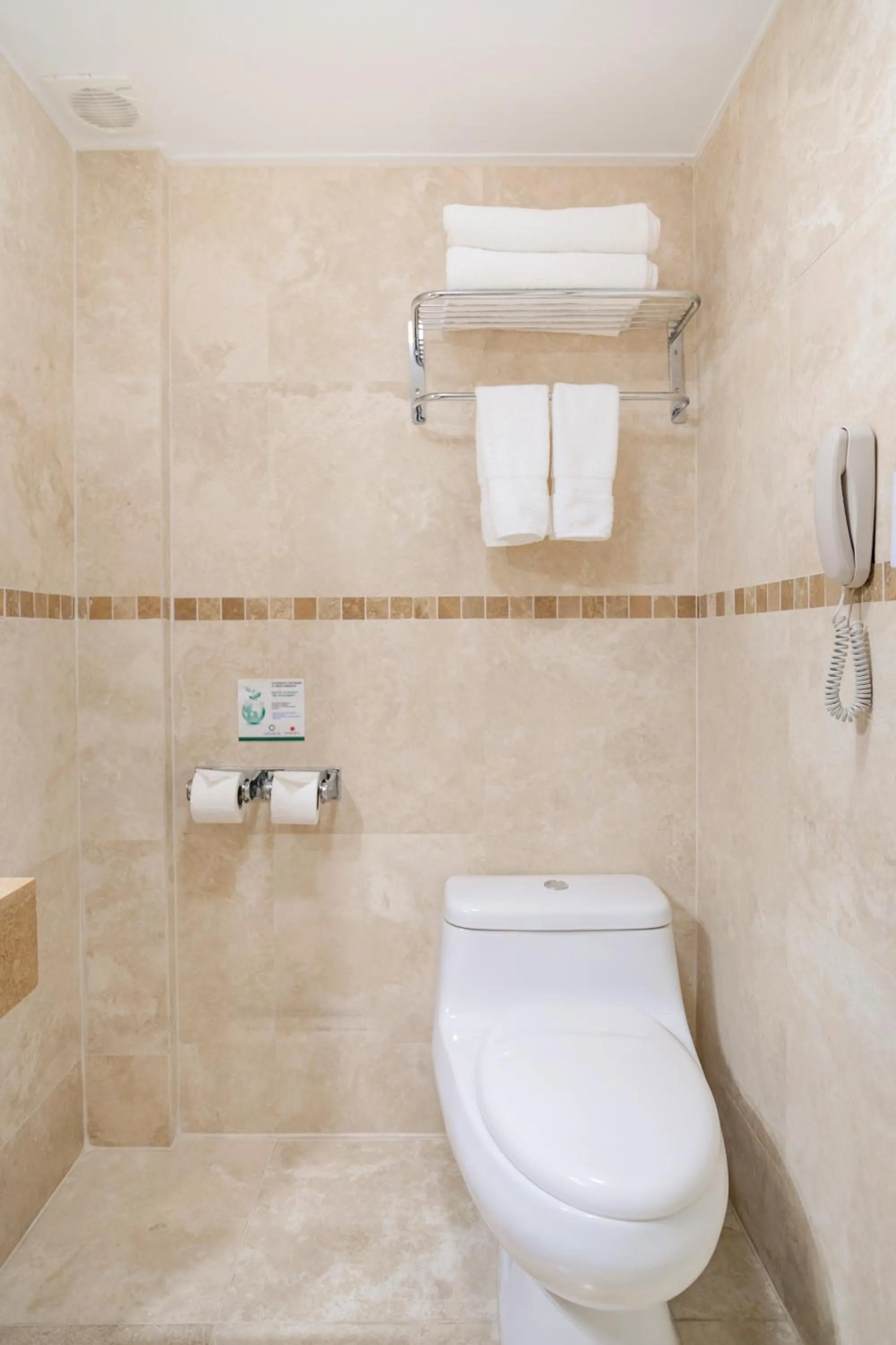 Bathroom in Wyndham Costa del Sol Cusco