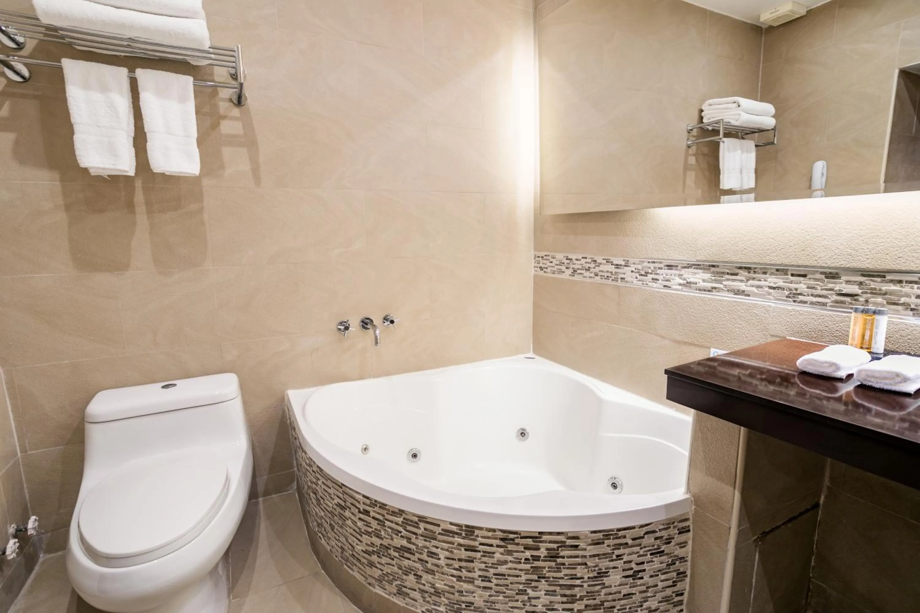 Bathroom in Wyndham Costa del Sol Cusco