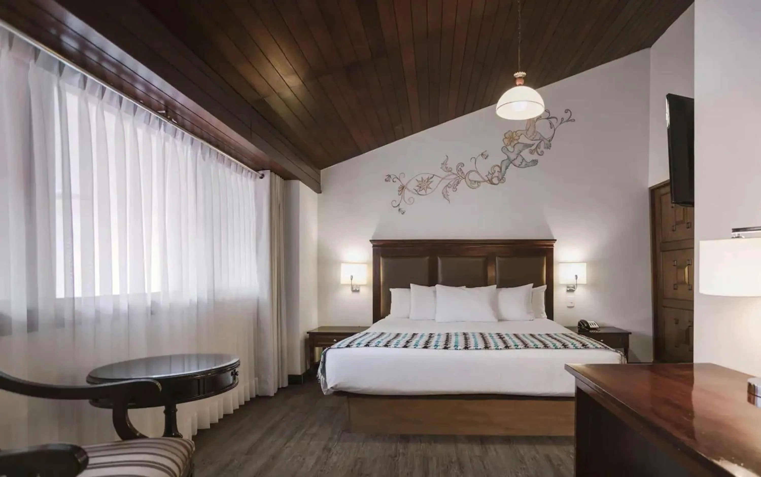 Bedroom, Bed in Wyndham Costa del Sol Cusco