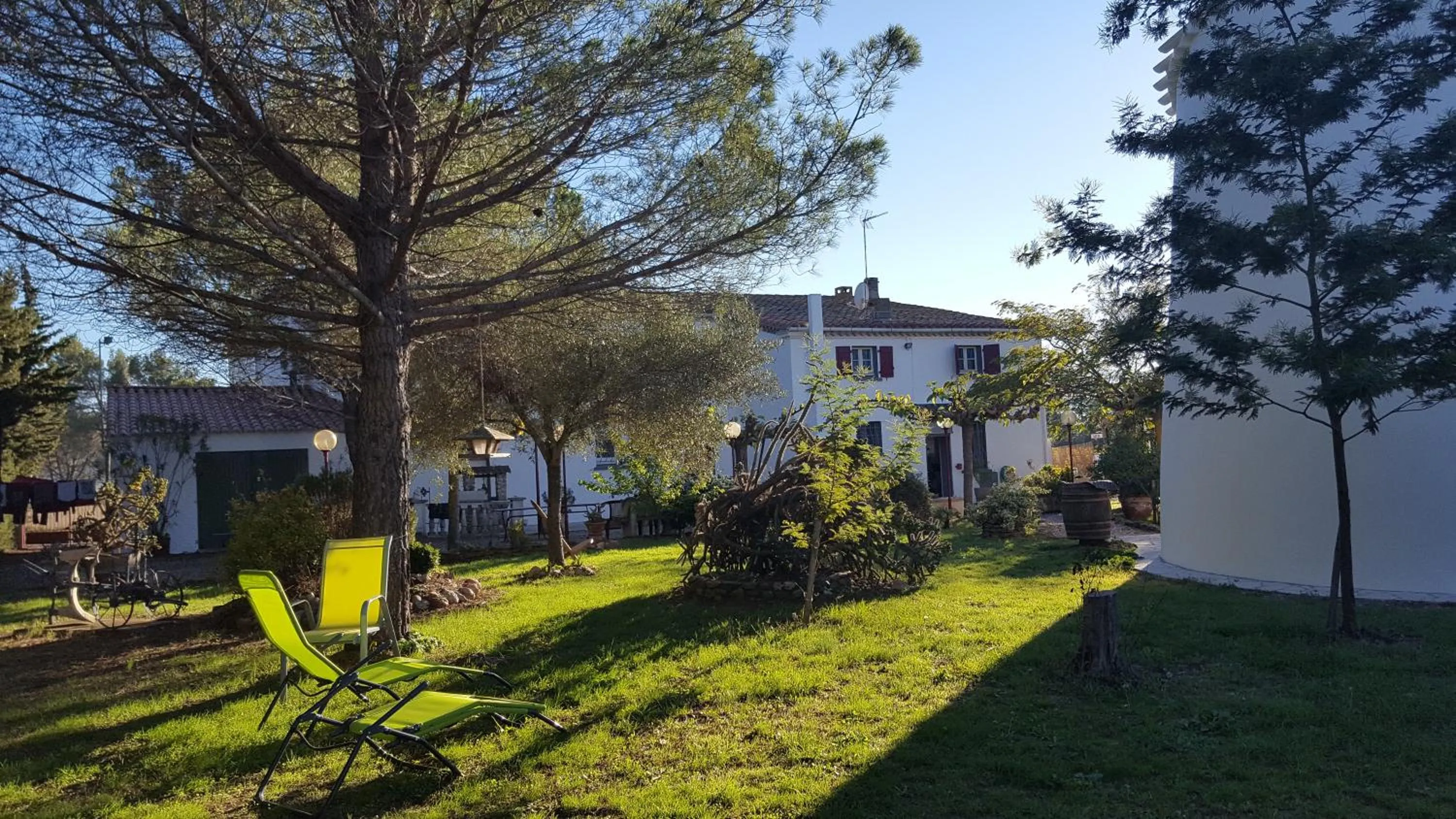 Garden view in Hotel Ô Fil de L'ô