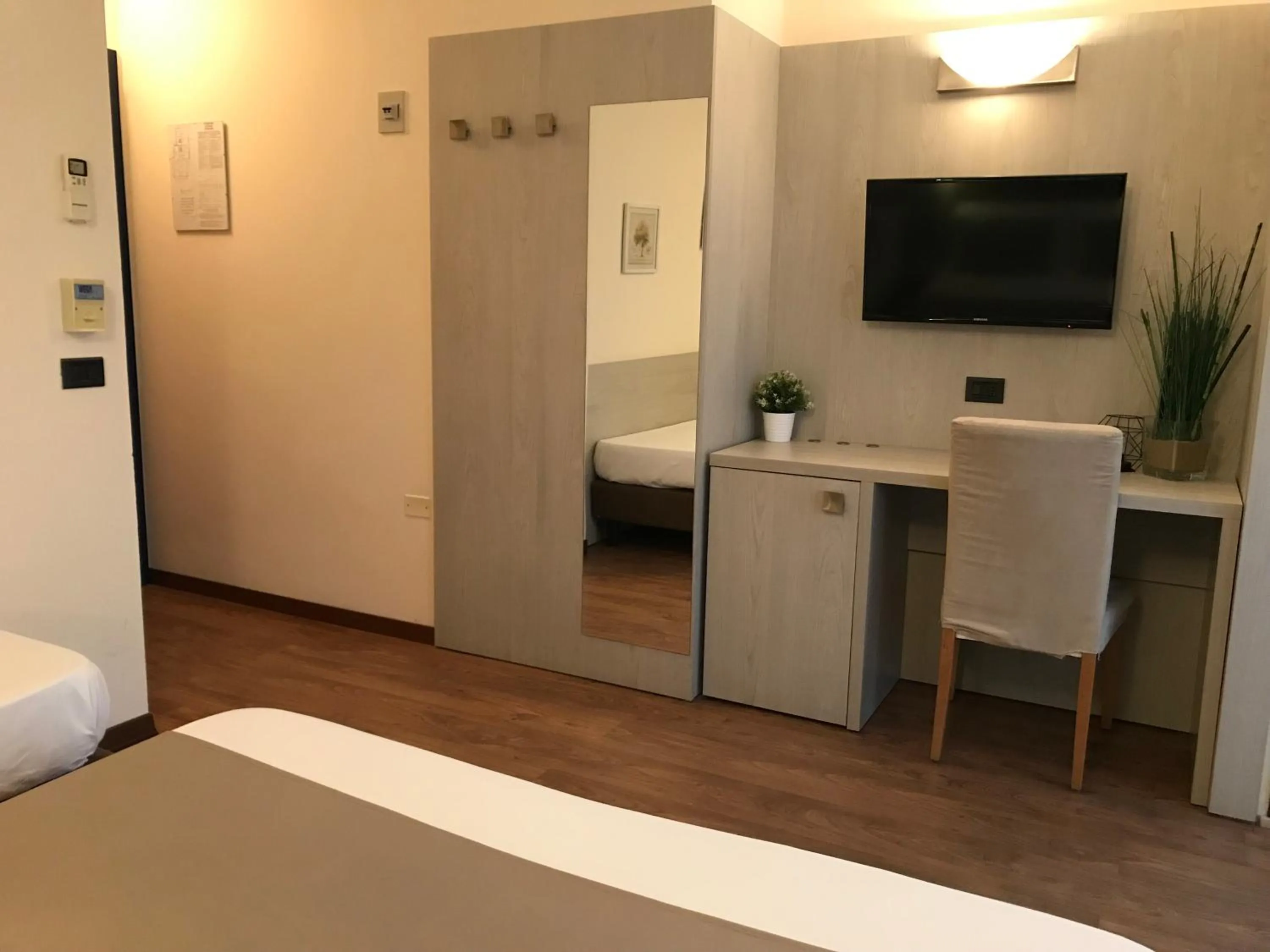 Bedroom, Bed in Golf Hotel