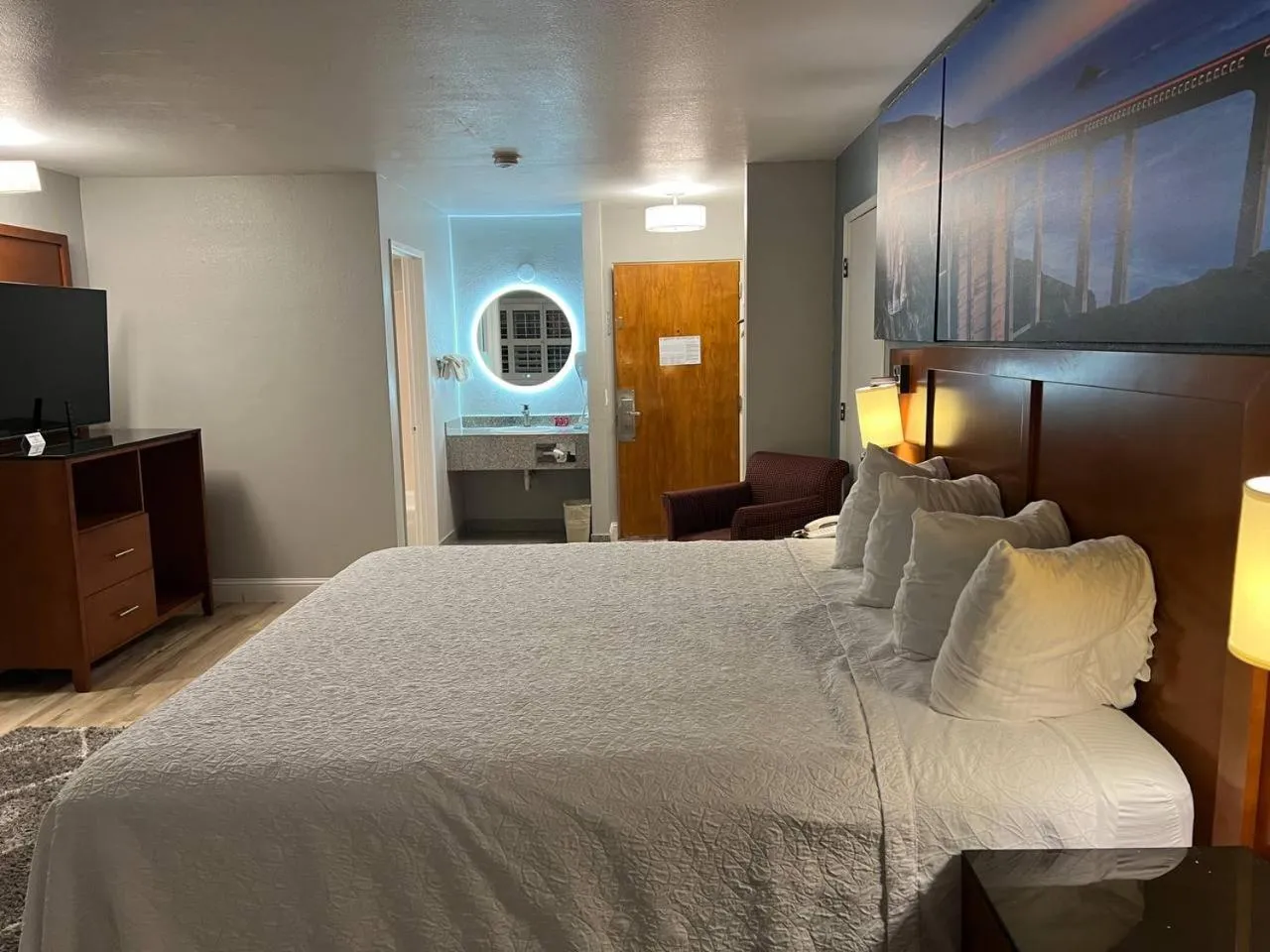 Bedroom, Bed in Pacific Coast Roadhouse - SureStay Collection by Best Western