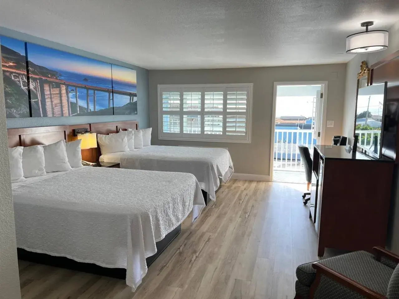 Queen Room with Two Queen Beds and Ocean View in Pacific Coast Roadhouse - SureStay Collection by Best Western Queen Room with Two Queen Beds and Ocean View in Pacific Coast Roadhouse - SureStay Collection by Best Western