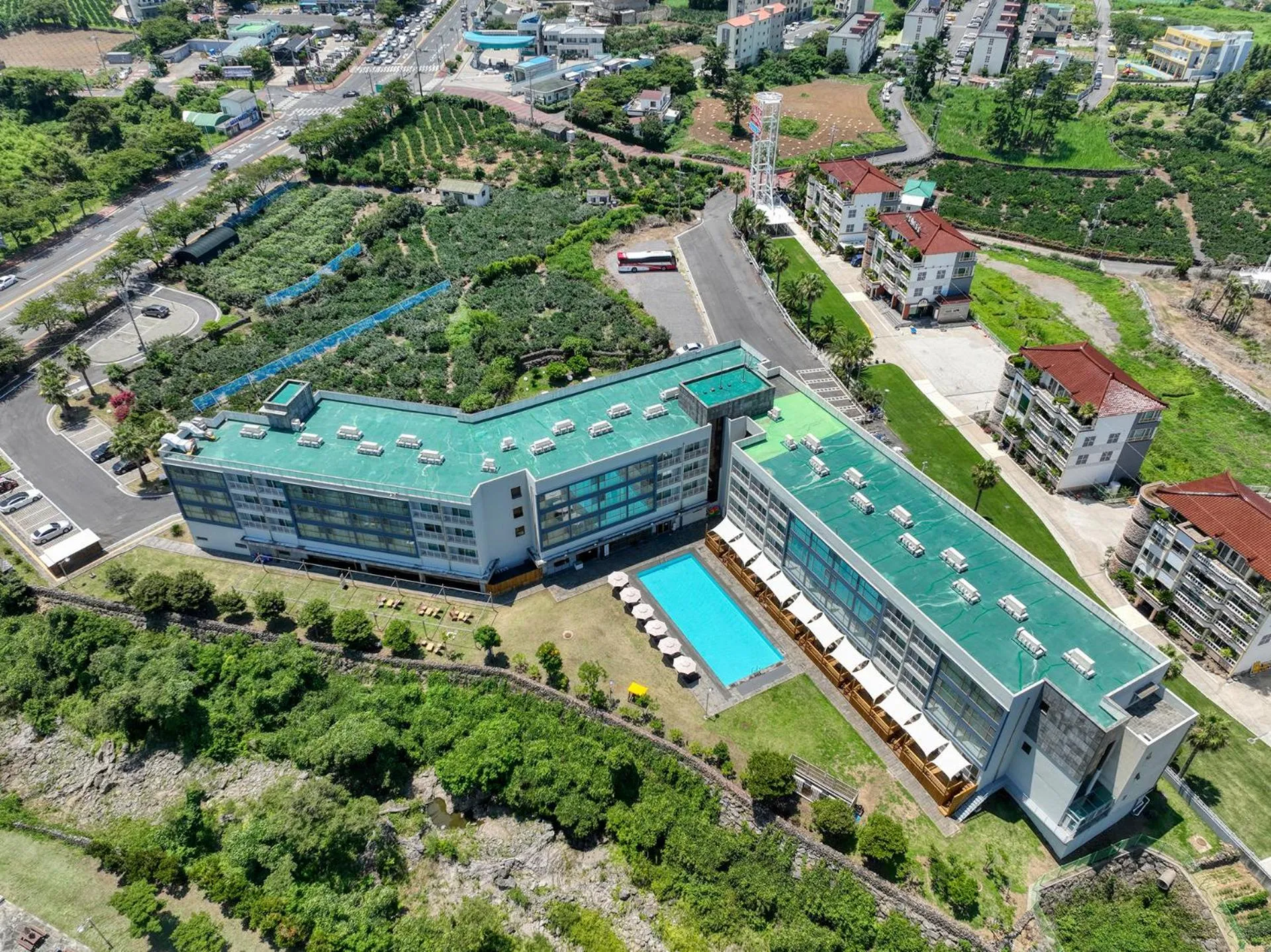 Property building in Shin Shin Hotel Jeju City