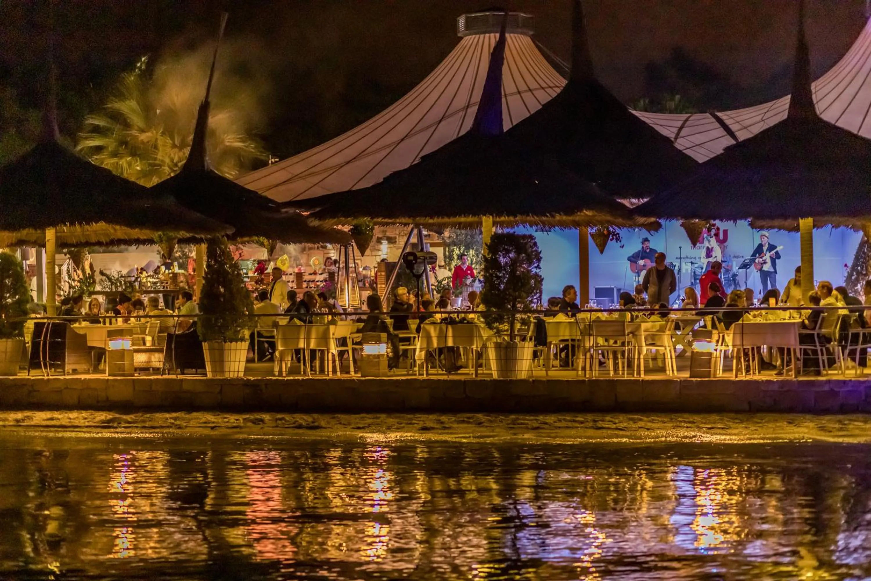 Nightclub / DJ in Mark Warner Phokaia Beach Resort