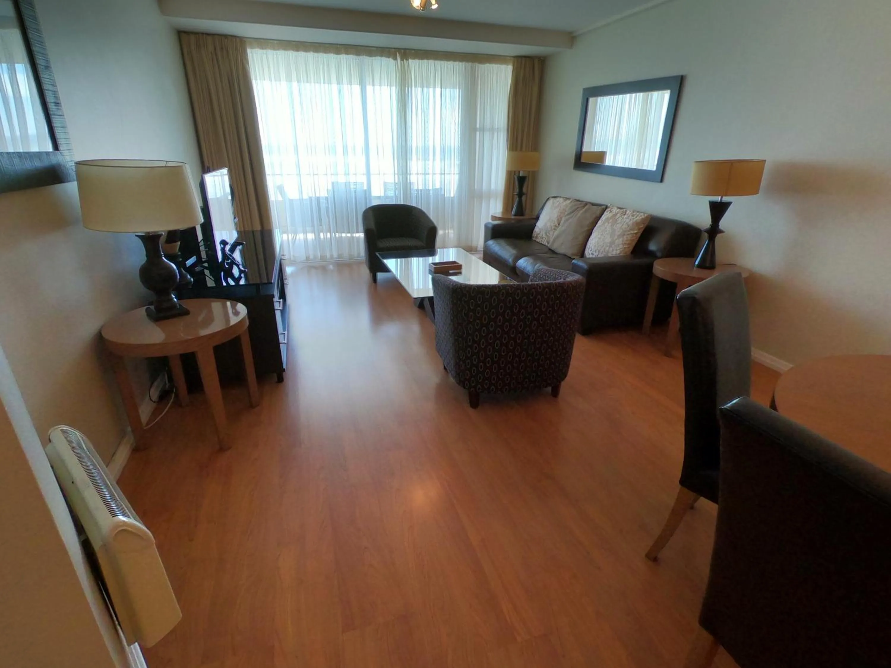 Lagoon Beach Hotel Apartments