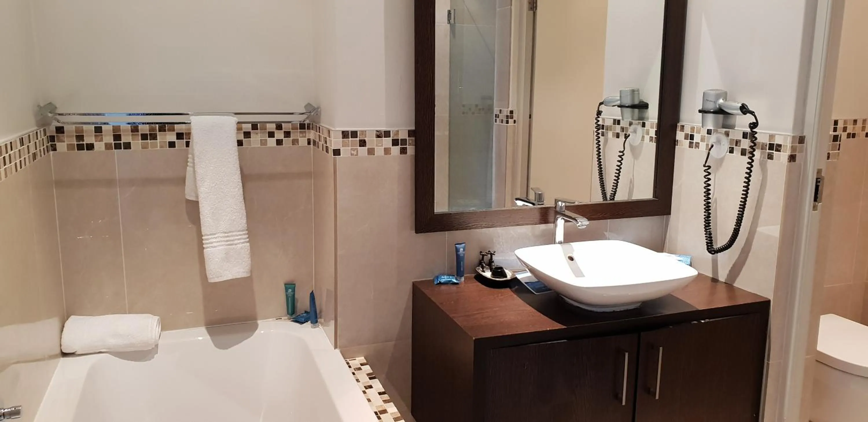 Toilet in Lagoon Beach Hotel Apartments