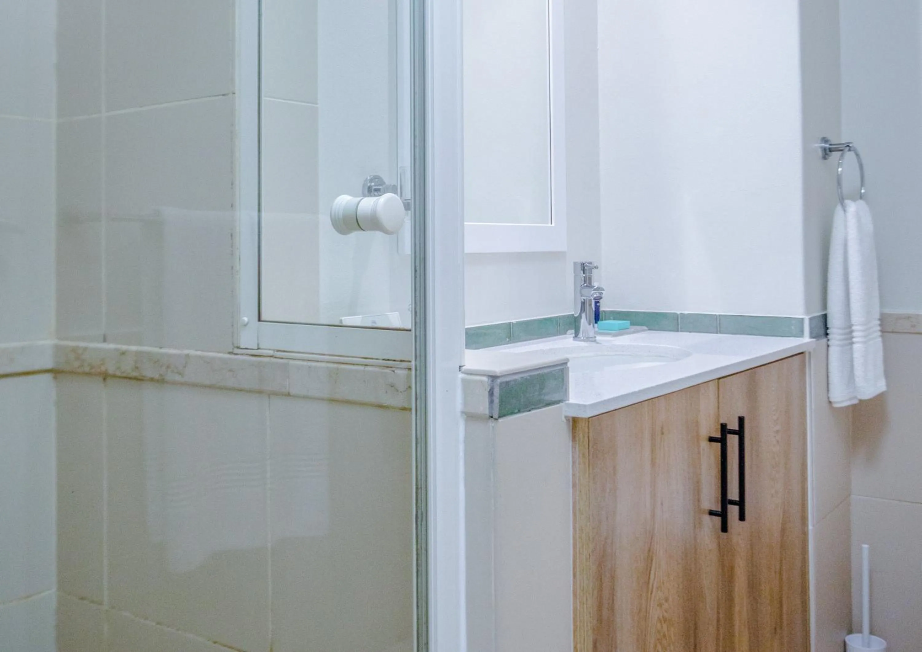 Shower in Lagoon Beach Hotel Apartments