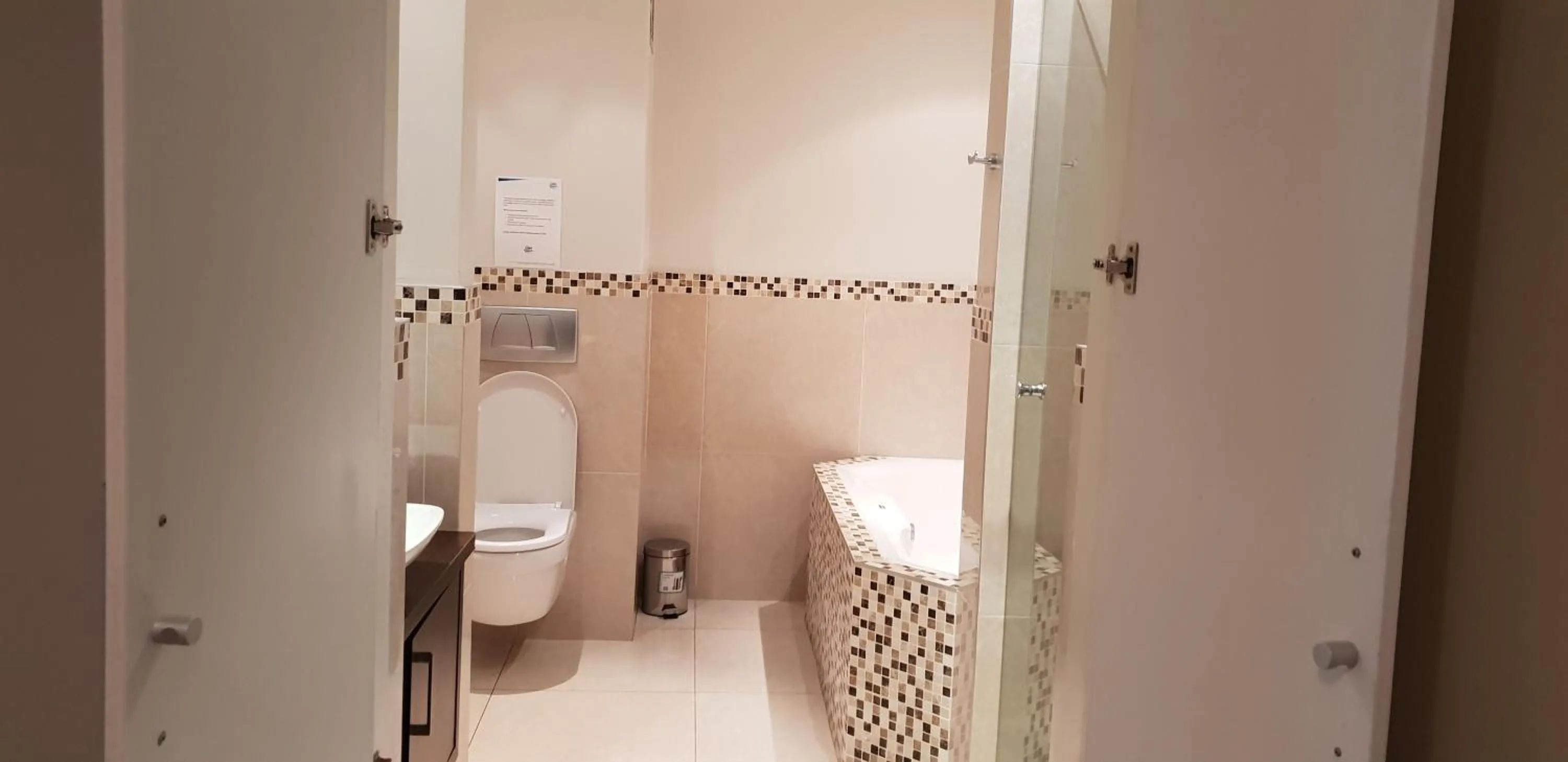 Toilet in Lagoon Beach Hotel Apartments